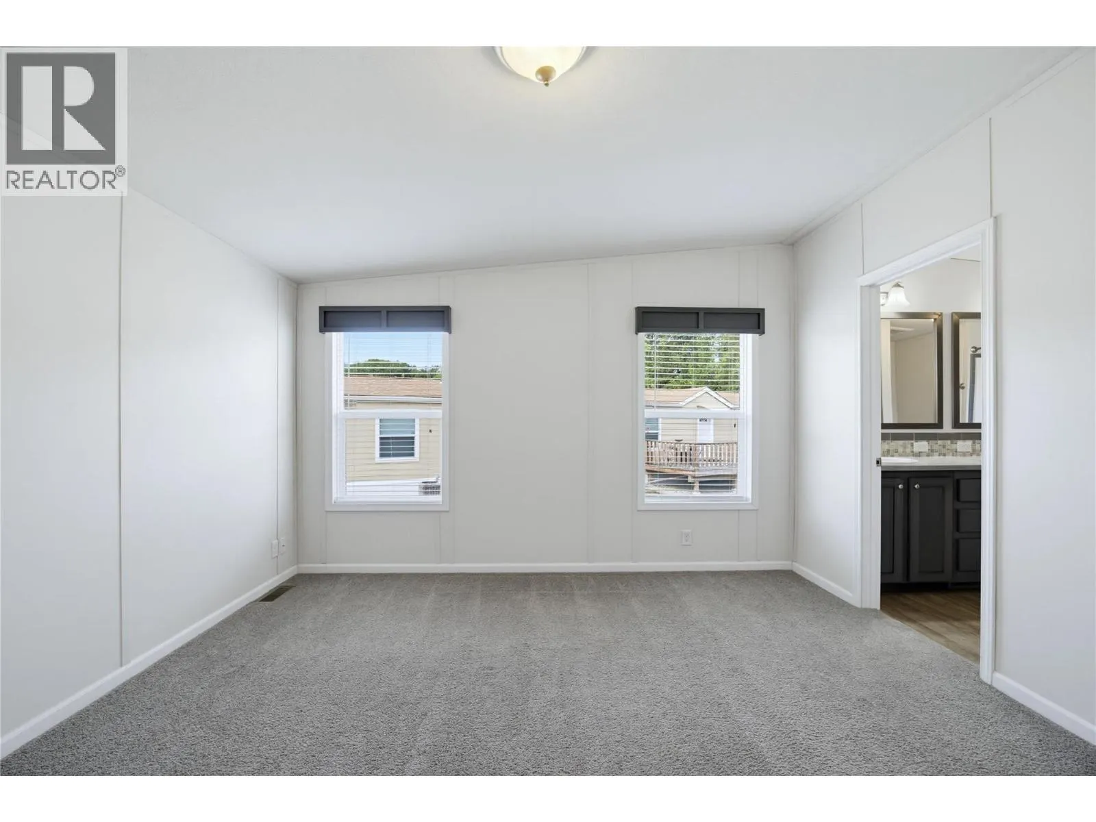 4811 10A Avenue NE Unit# 28