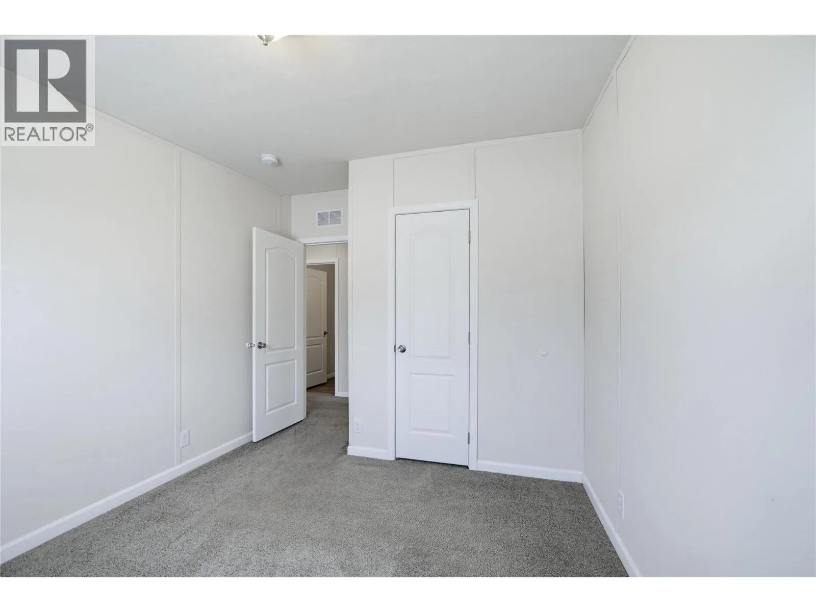 4811 10A Avenue NE Unit# 28