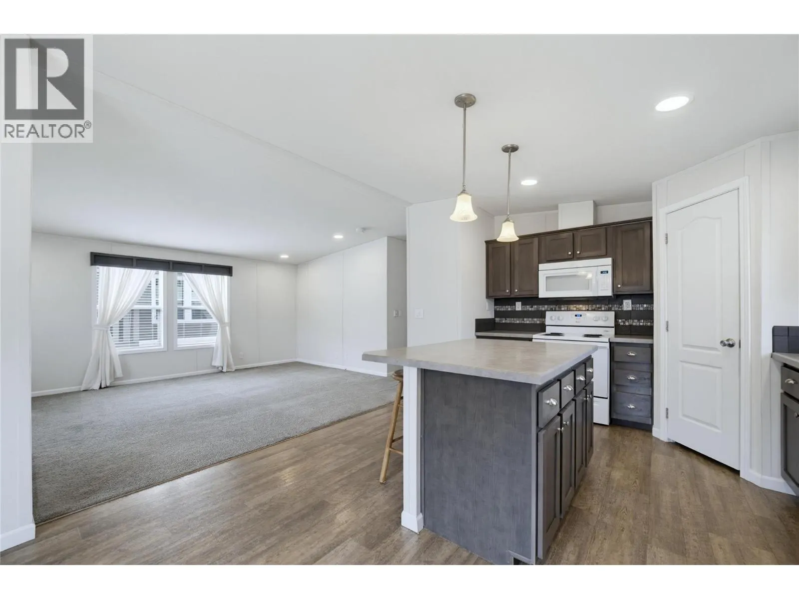 4811 10A Avenue NE Unit# 28