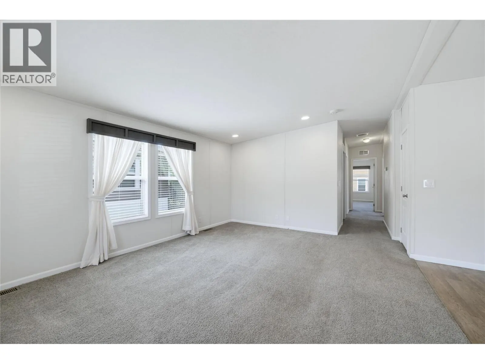 4811 10A Avenue NE Unit# 28
