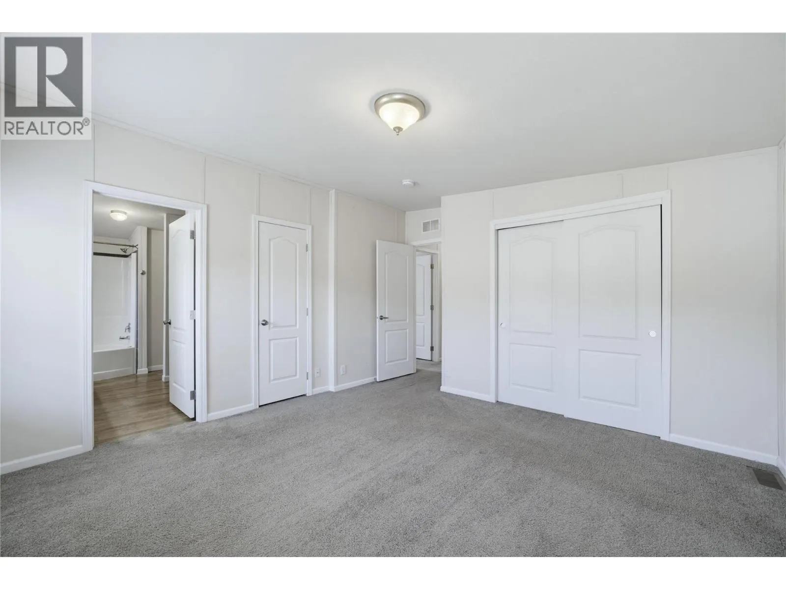 4811 10A Avenue NE Unit# 28
