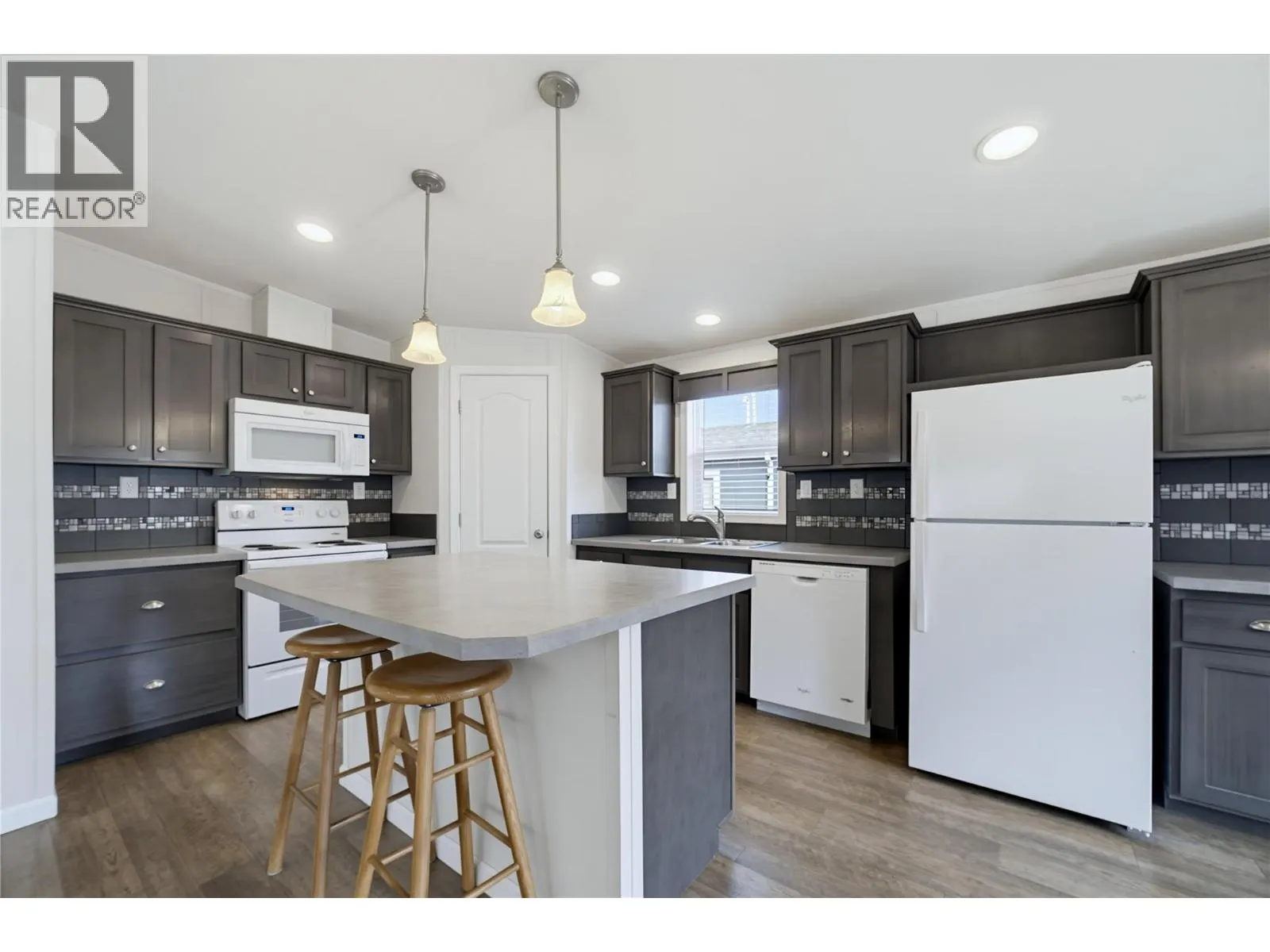 4811 10A Avenue NE Unit# 28
