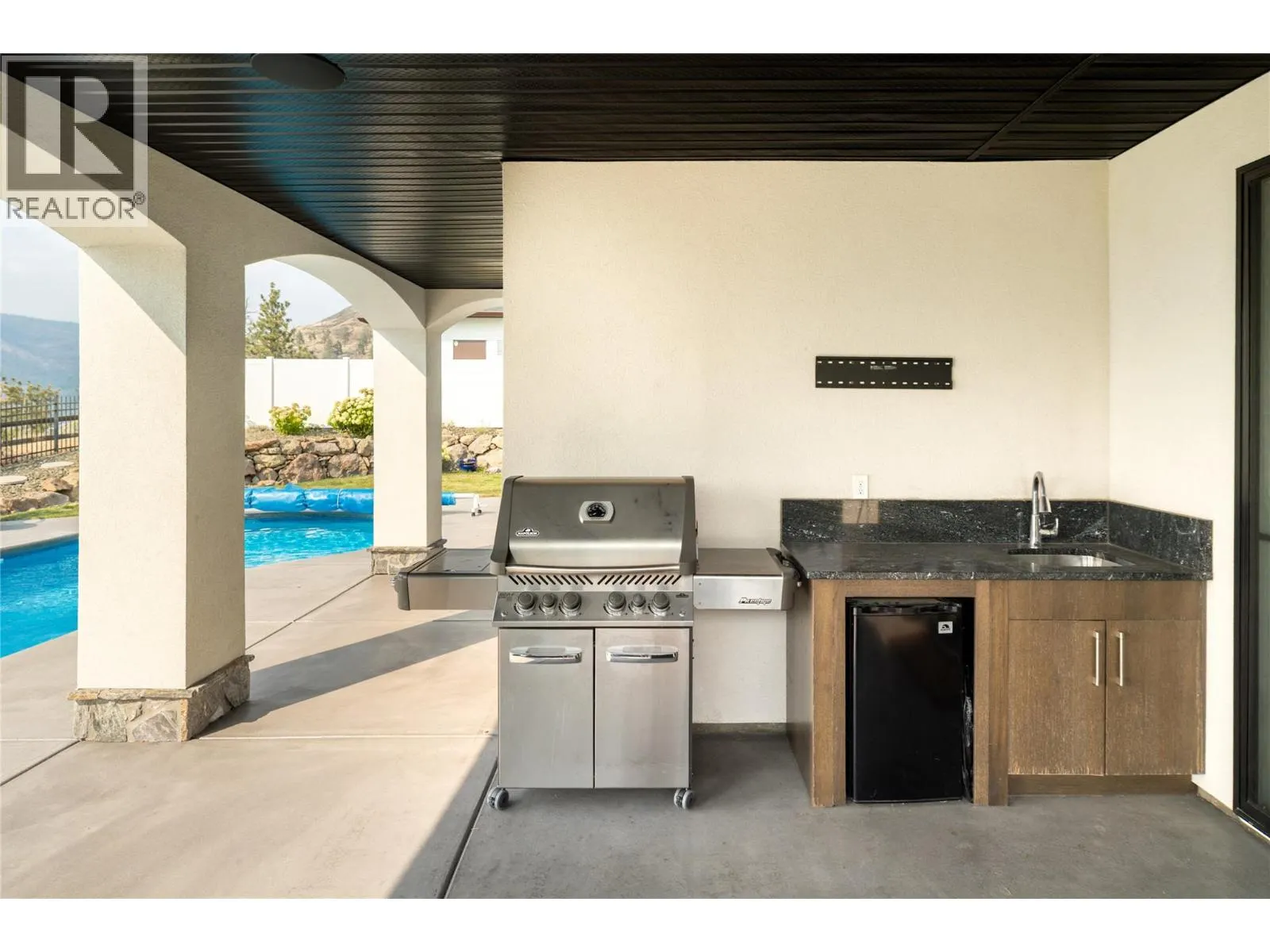 3351 Vineyard View Drive