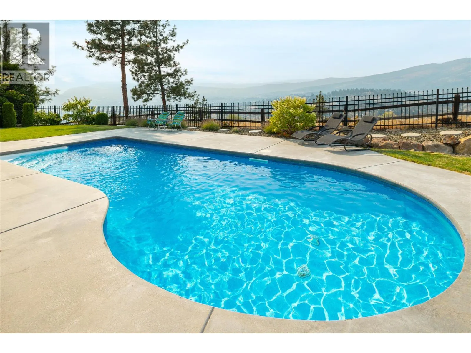 3351 Vineyard View Drive