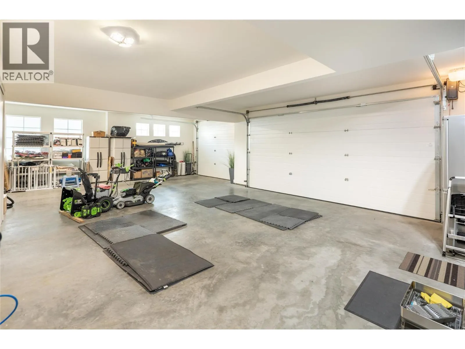 3351 Vineyard View Drive