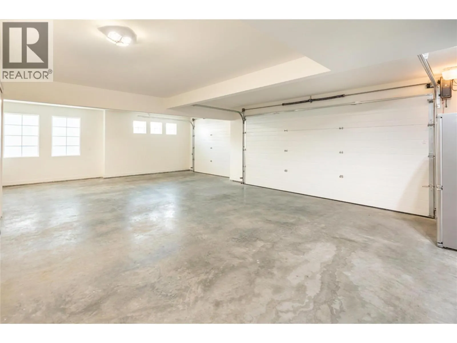 3351 Vineyard View Drive