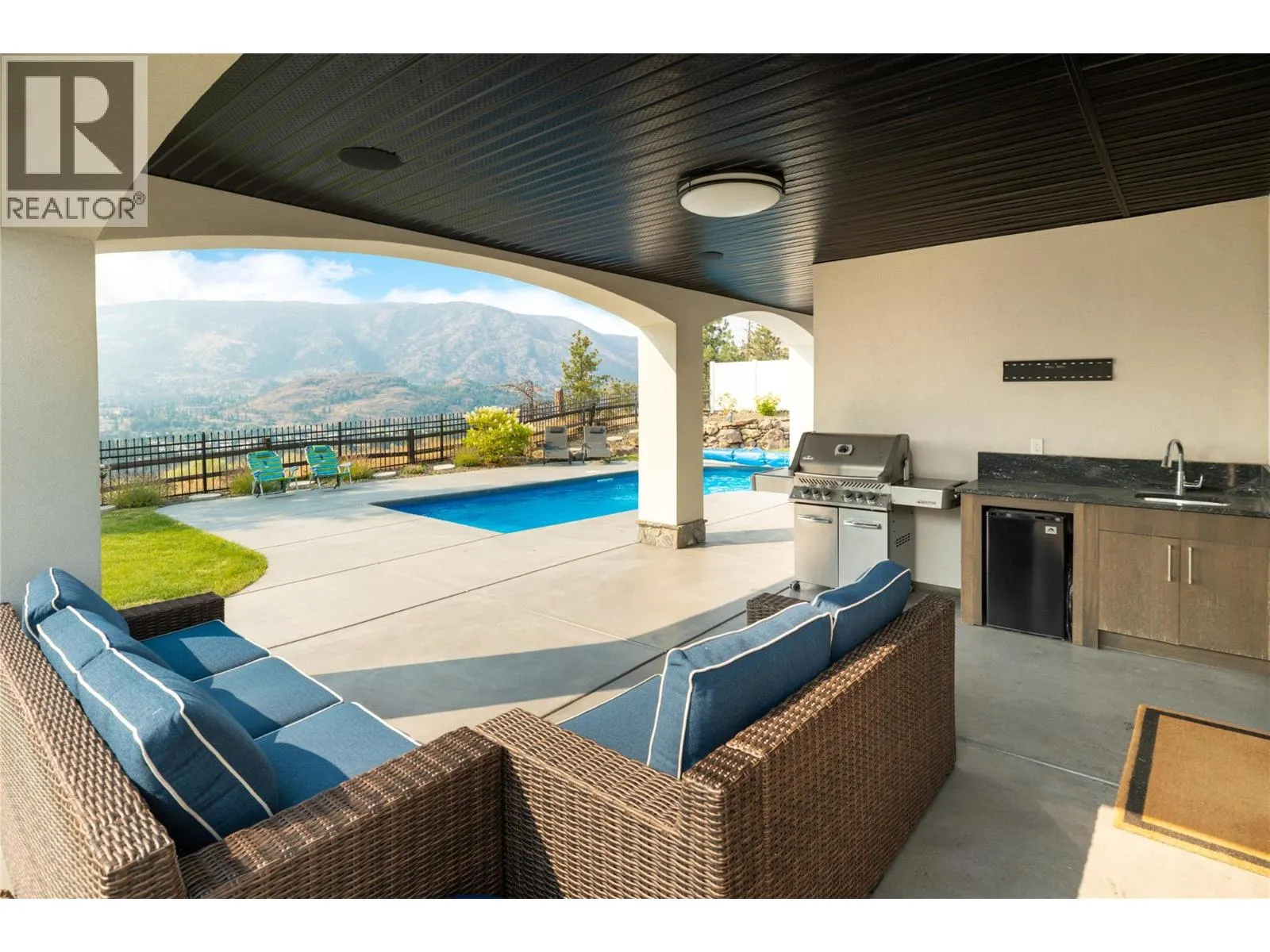 3351 Vineyard View Drive