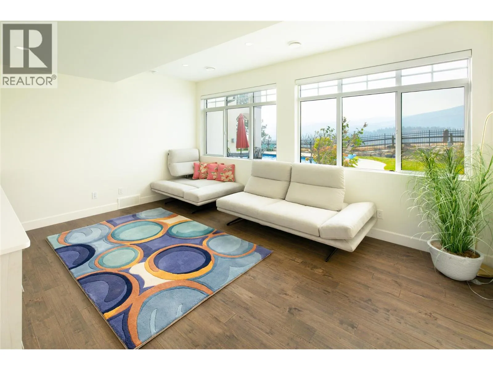 3351 Vineyard View Drive