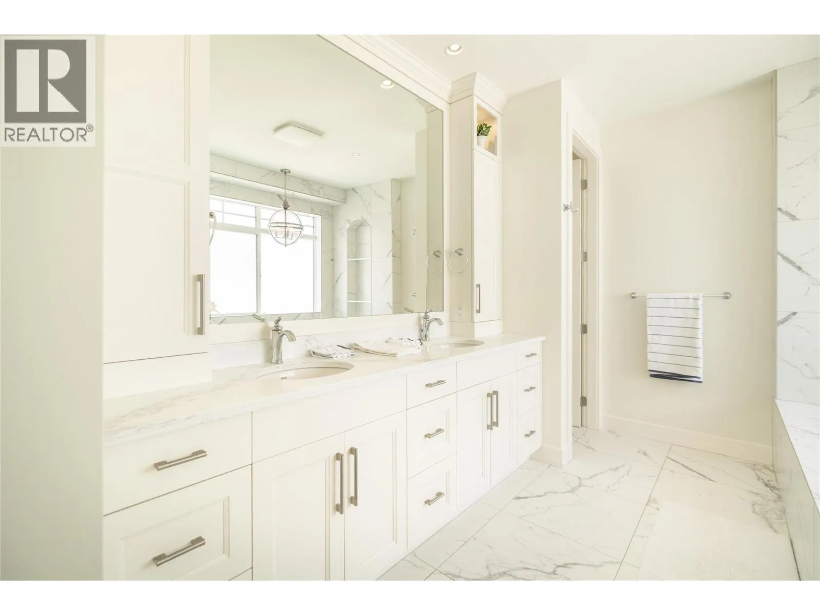 3351 Vineyard View Drive
