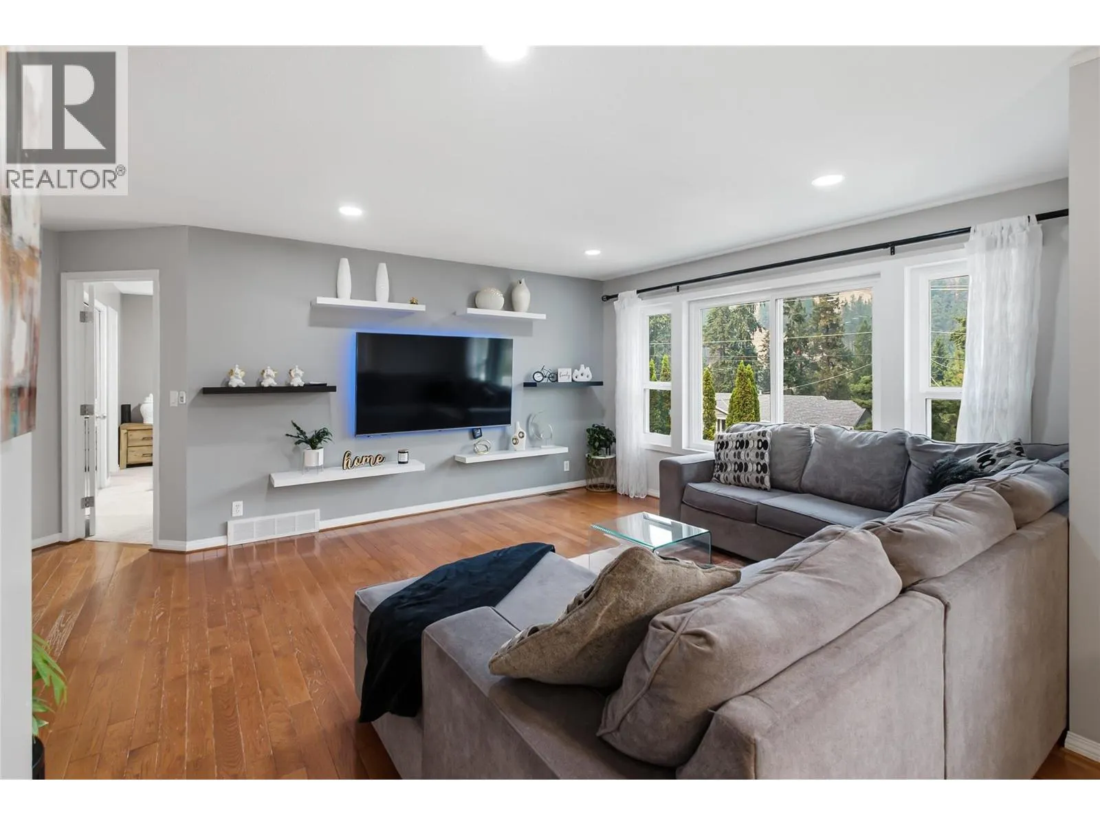 3140 Coventry Crescent