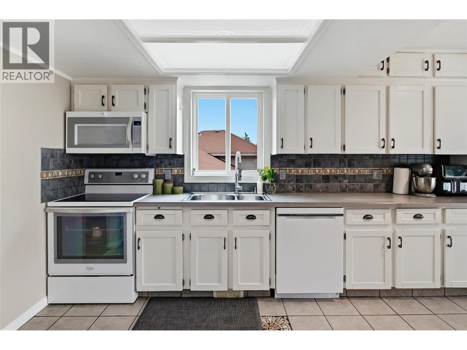 3140 Coventry Crescent