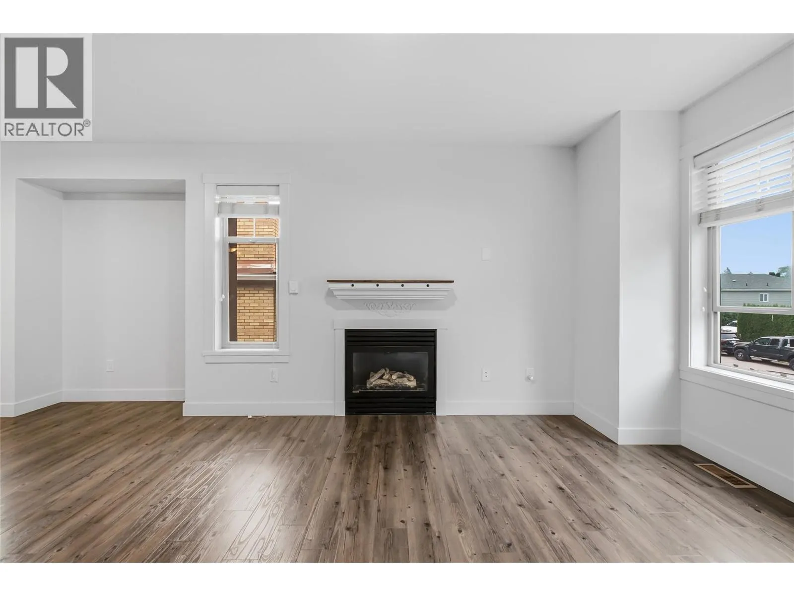560 & 562 Christleton Avenue