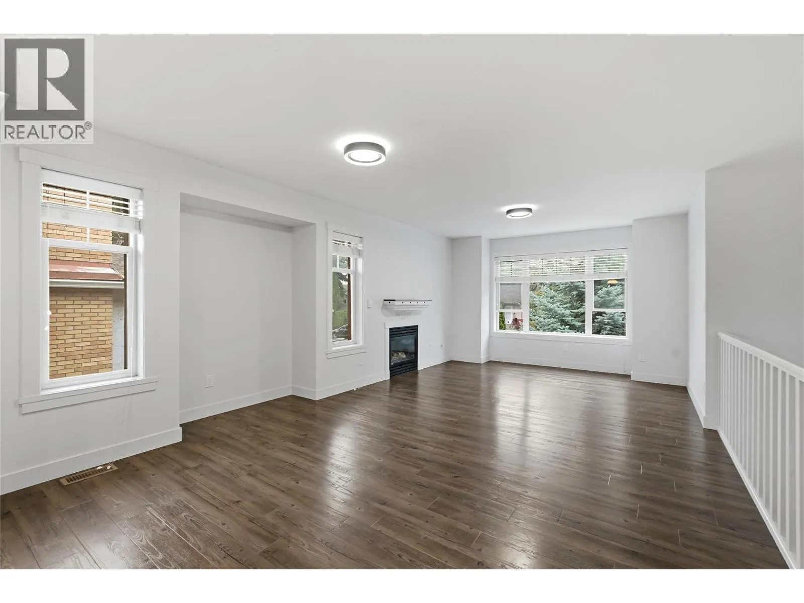 560 & 562 Christleton Avenue
