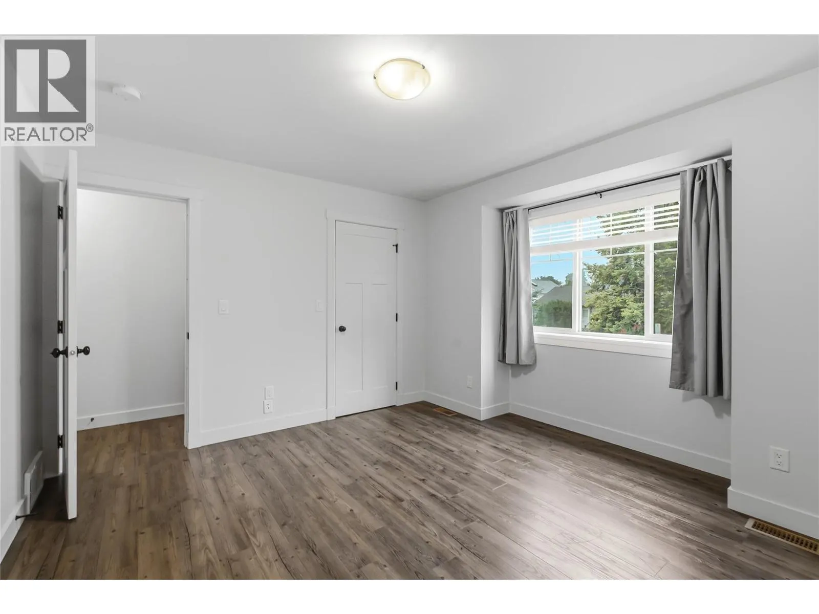 560 & 562 Christleton Avenue