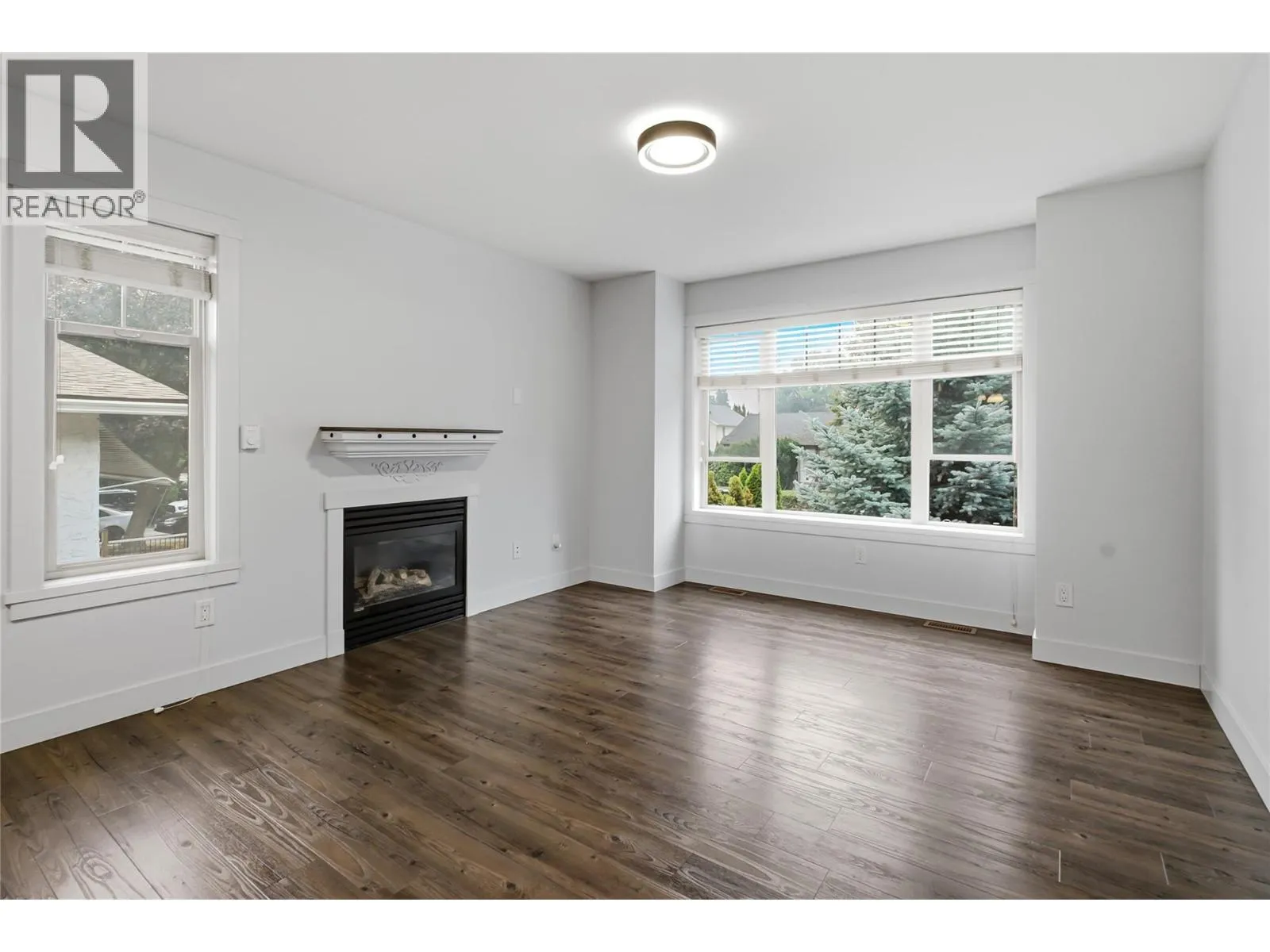 560 & 562 Christleton Avenue