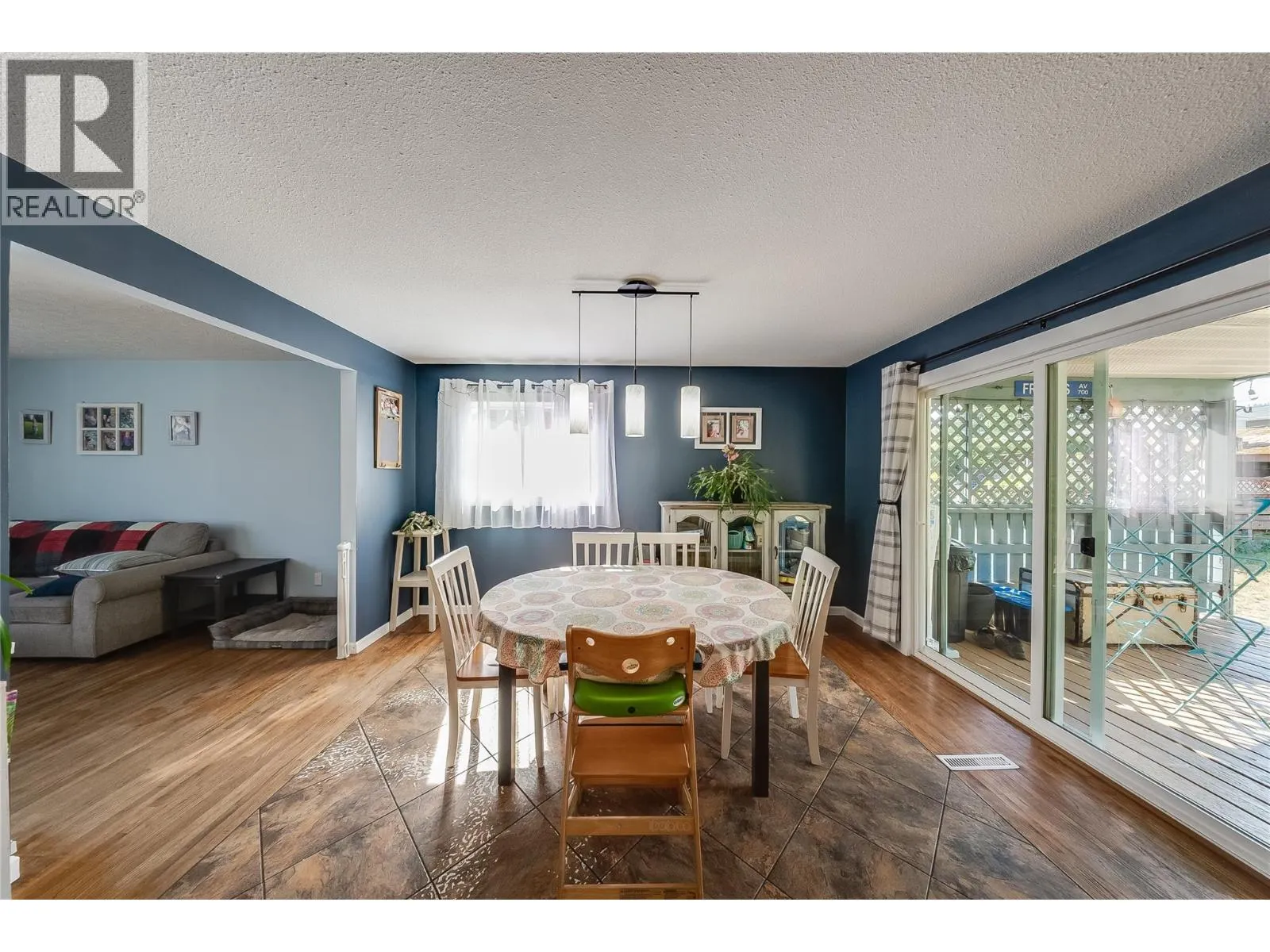 1684 RIDGEWOOD Drive