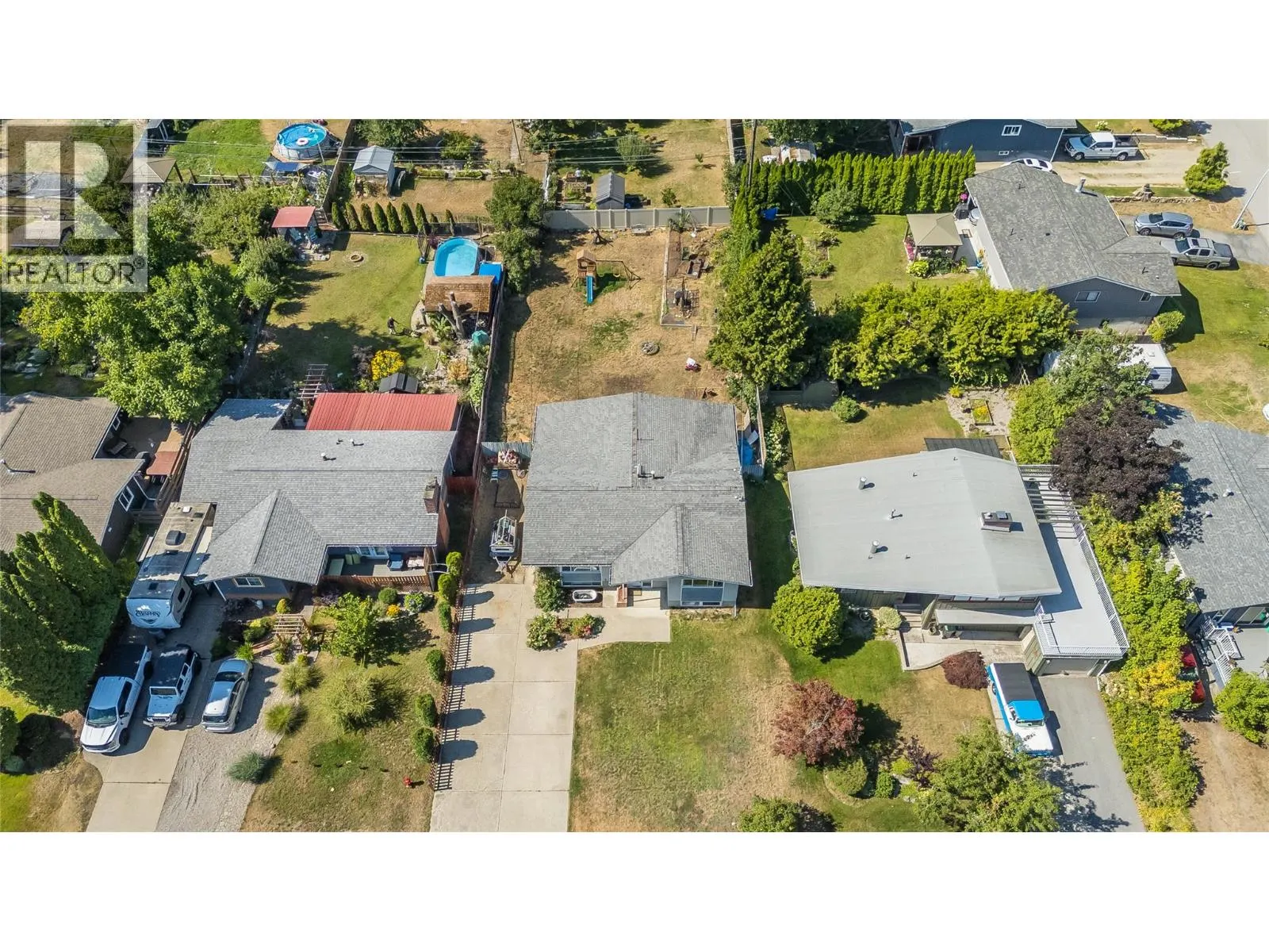 1684 RIDGEWOOD Drive
