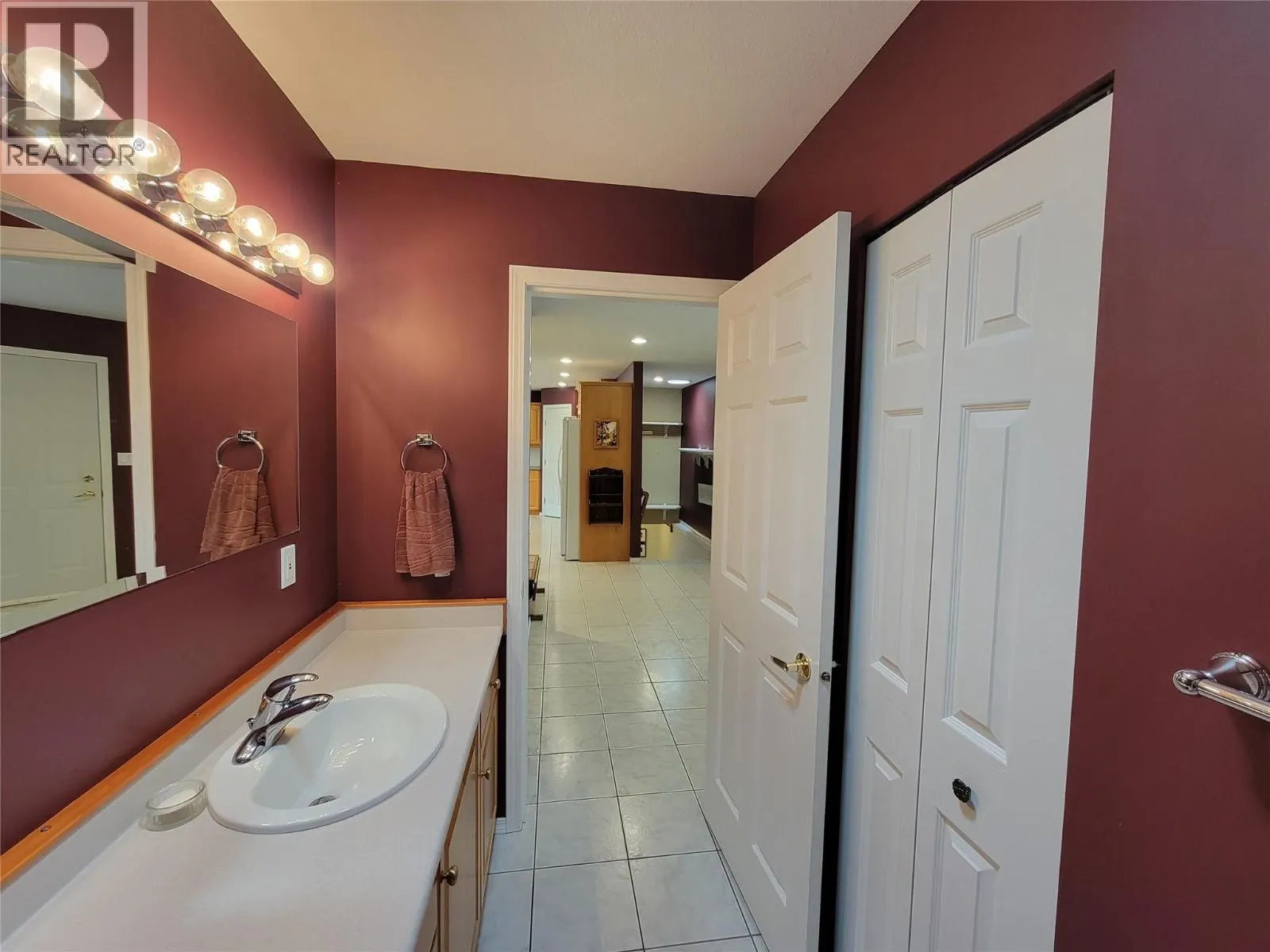 423 Vanderlinde Drive