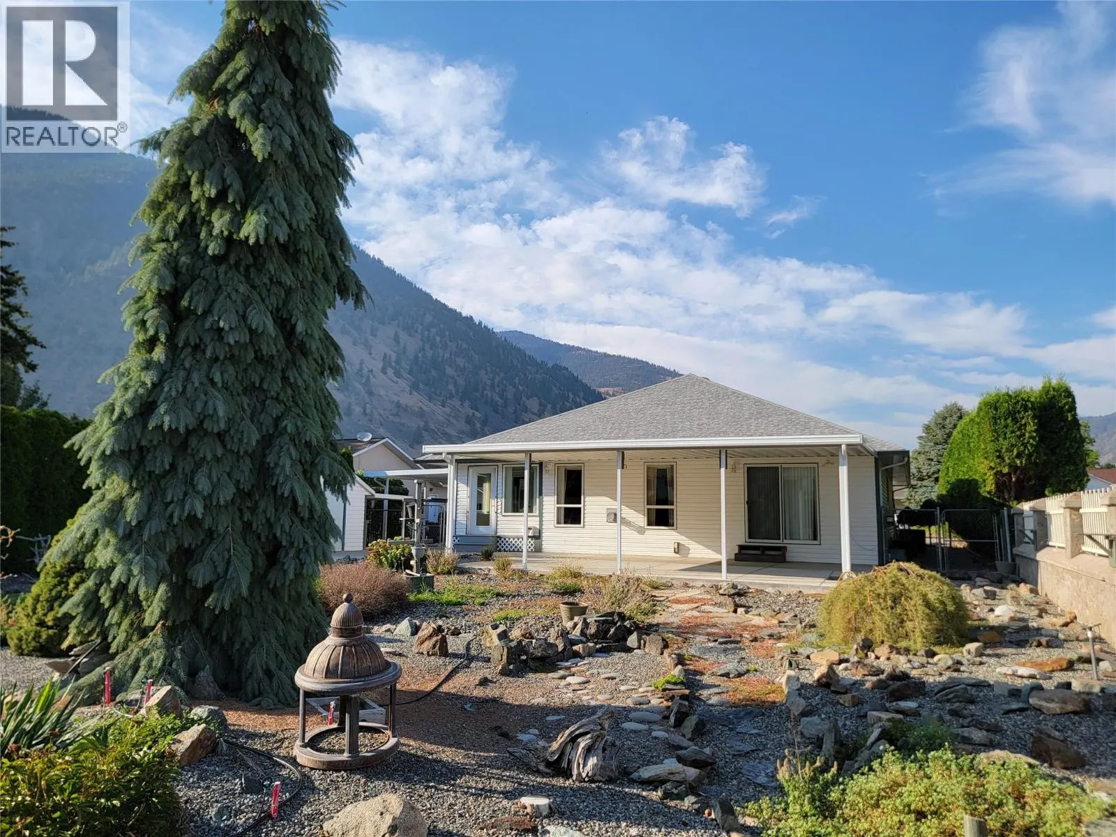 423 Vanderlinde Drive