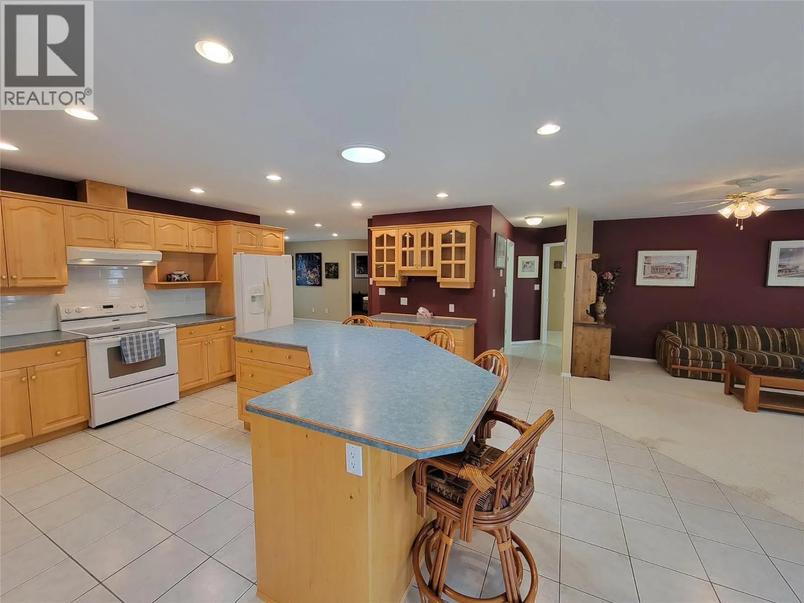 423 Vanderlinde Drive