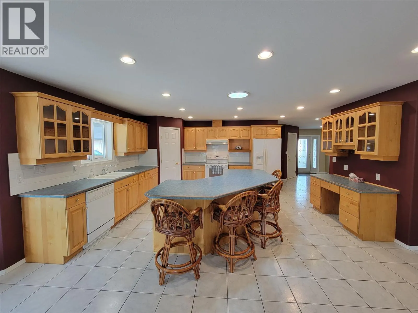 423 Vanderlinde Drive