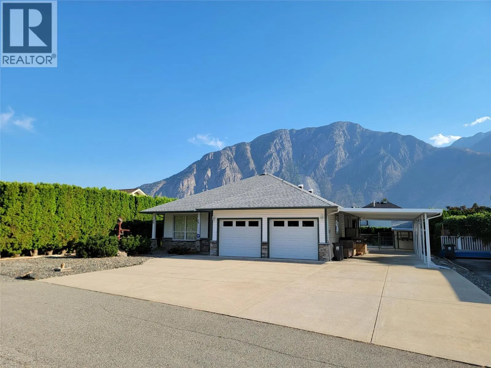 423 Vanderlinde Drive