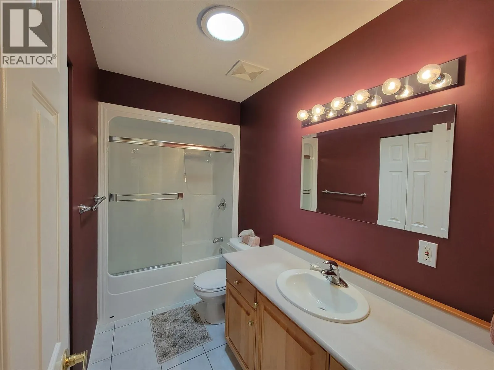 423 Vanderlinde Drive
