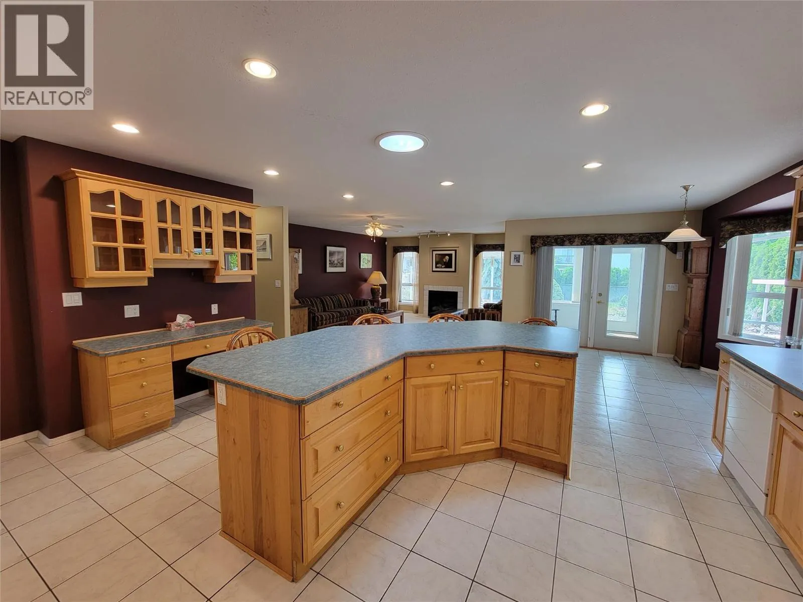 423 Vanderlinde Drive