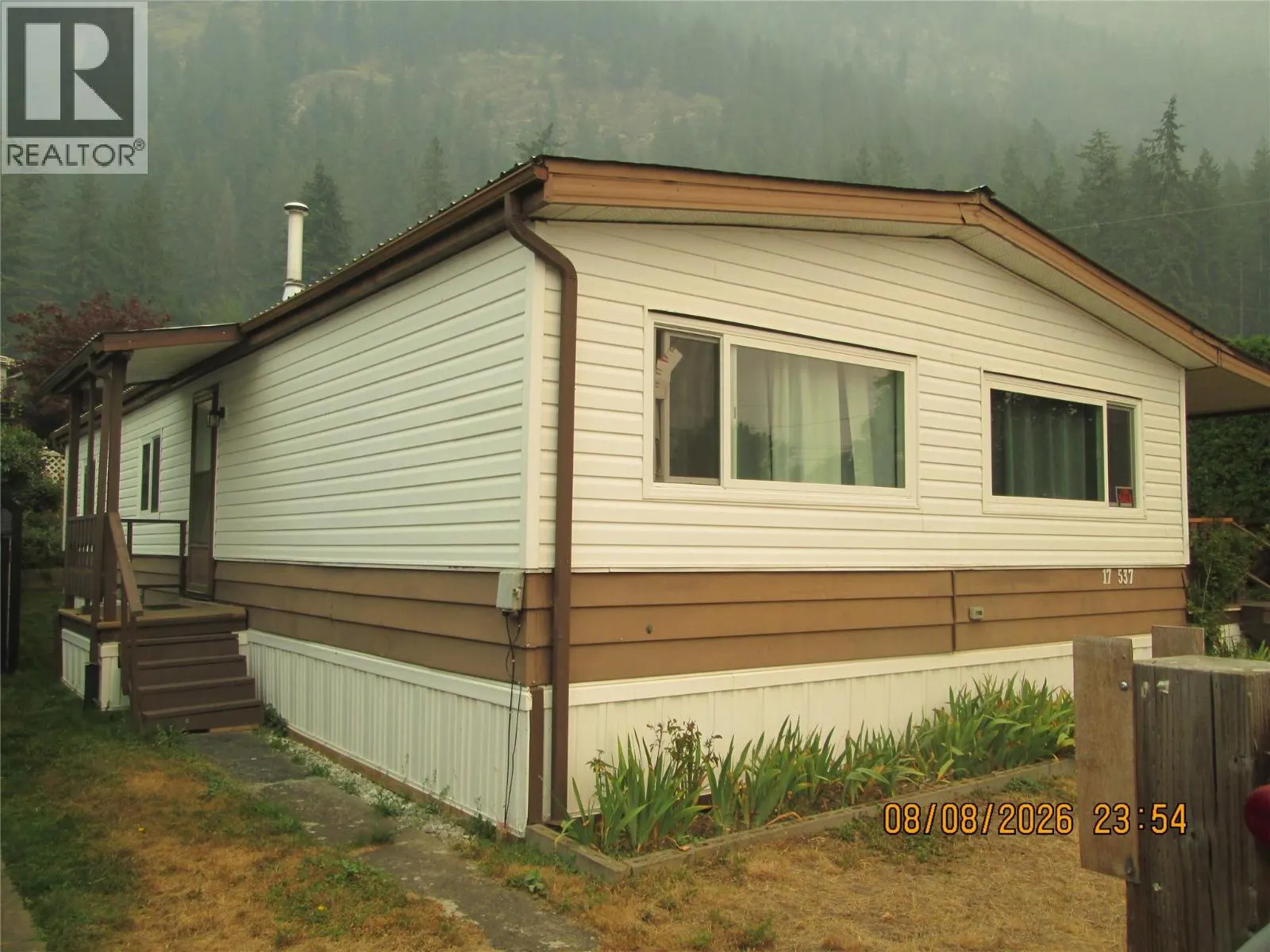 537 Begbie Road Unit# 17 Lot# 17