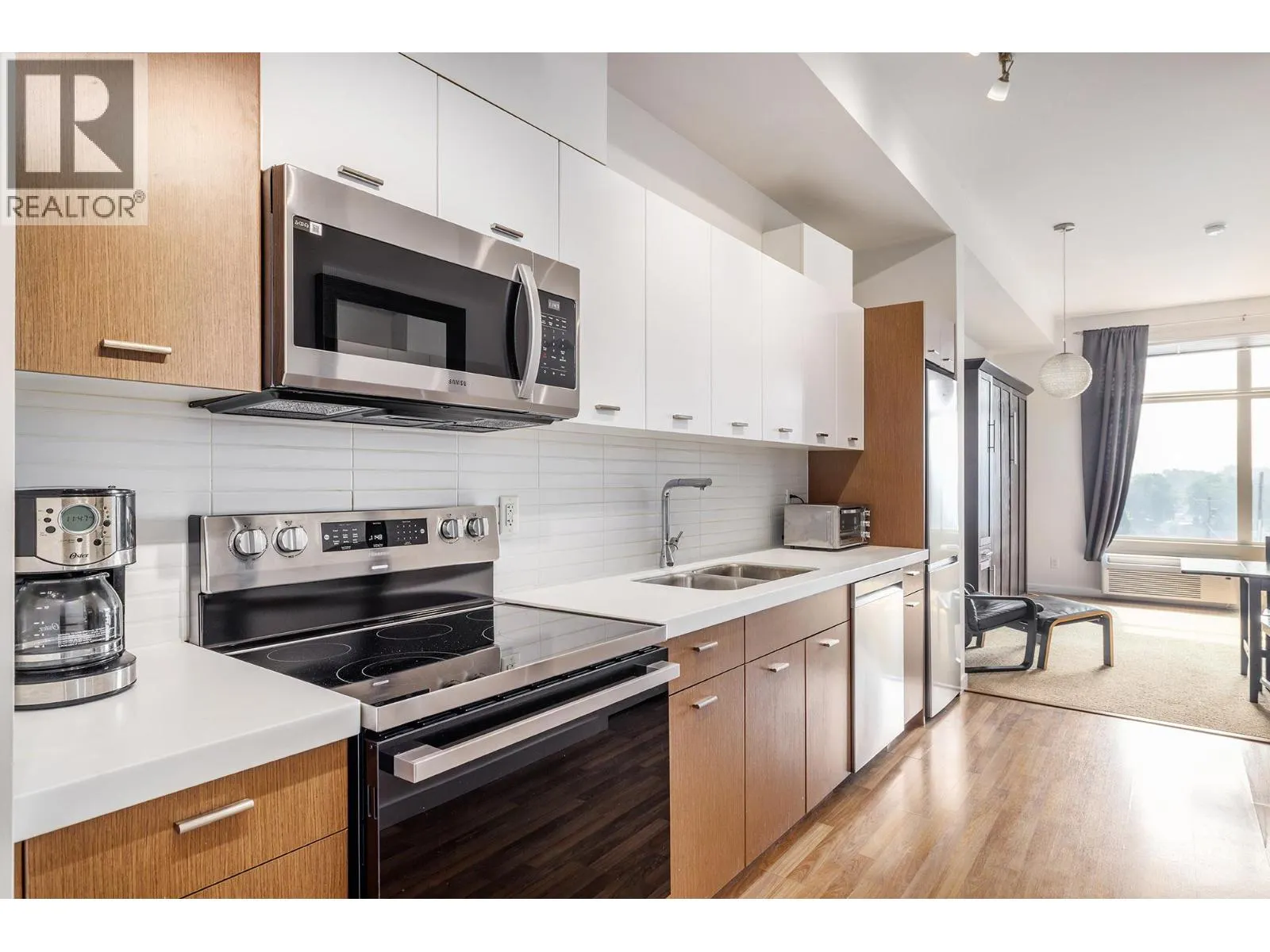 1550 Dickson Avenue Unit# 405 Lot# 71