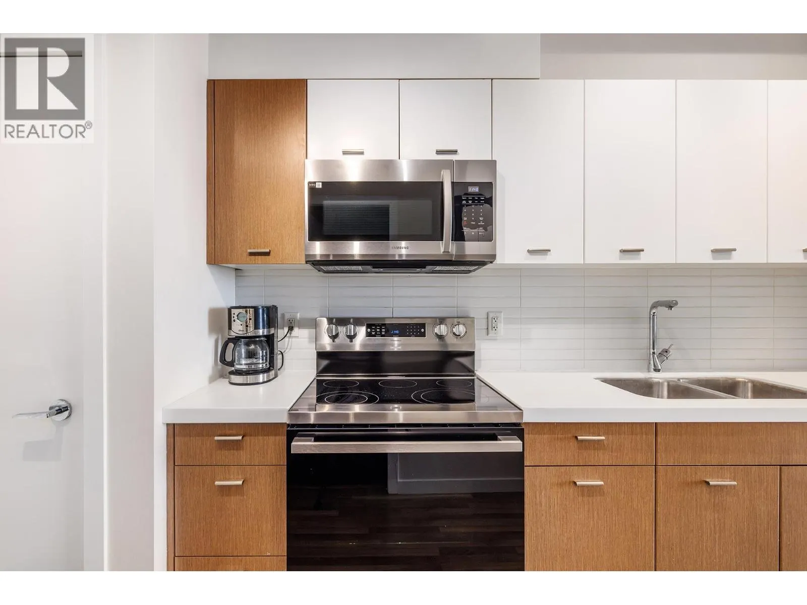1550 Dickson Avenue Unit# 405 Lot# 71