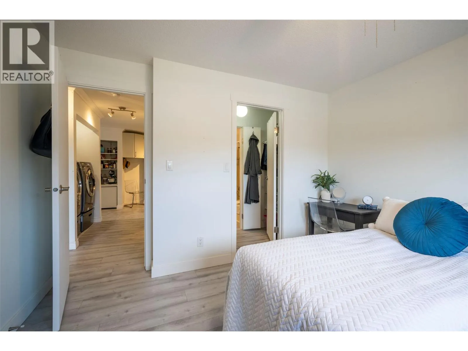 3608 27 Avenue Unit# 209