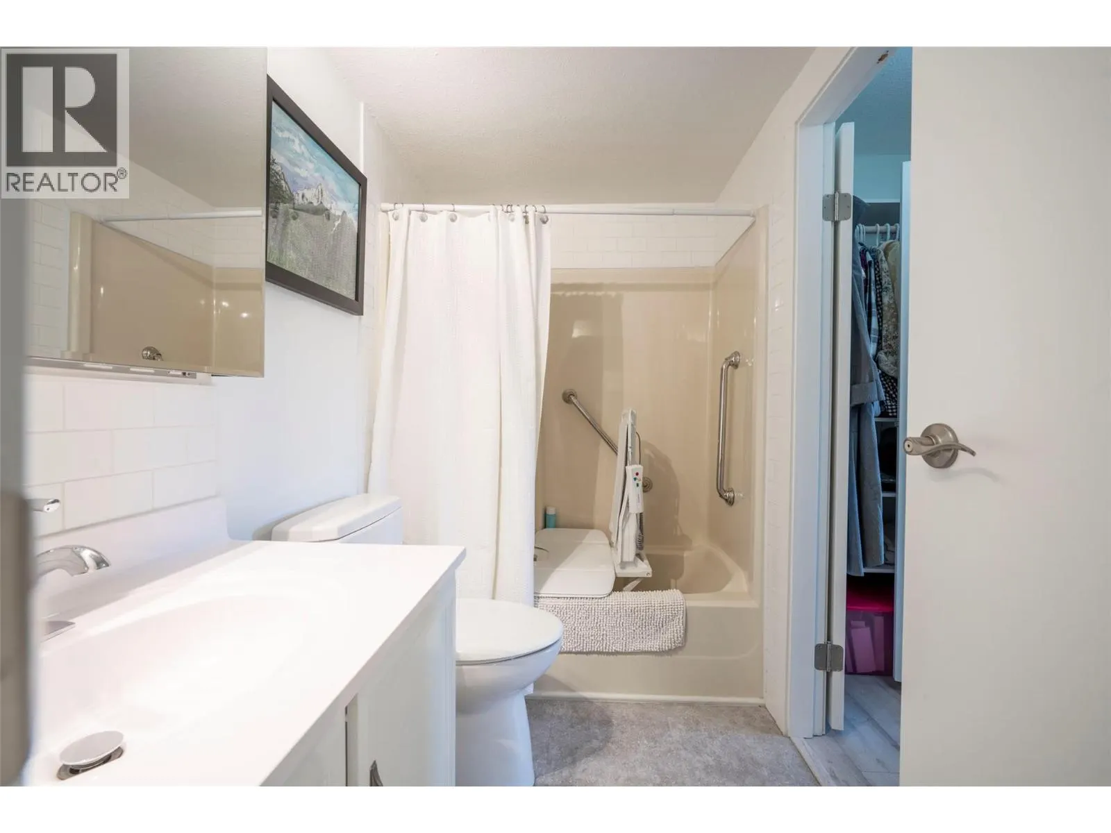 3608 27 Avenue Unit# 209