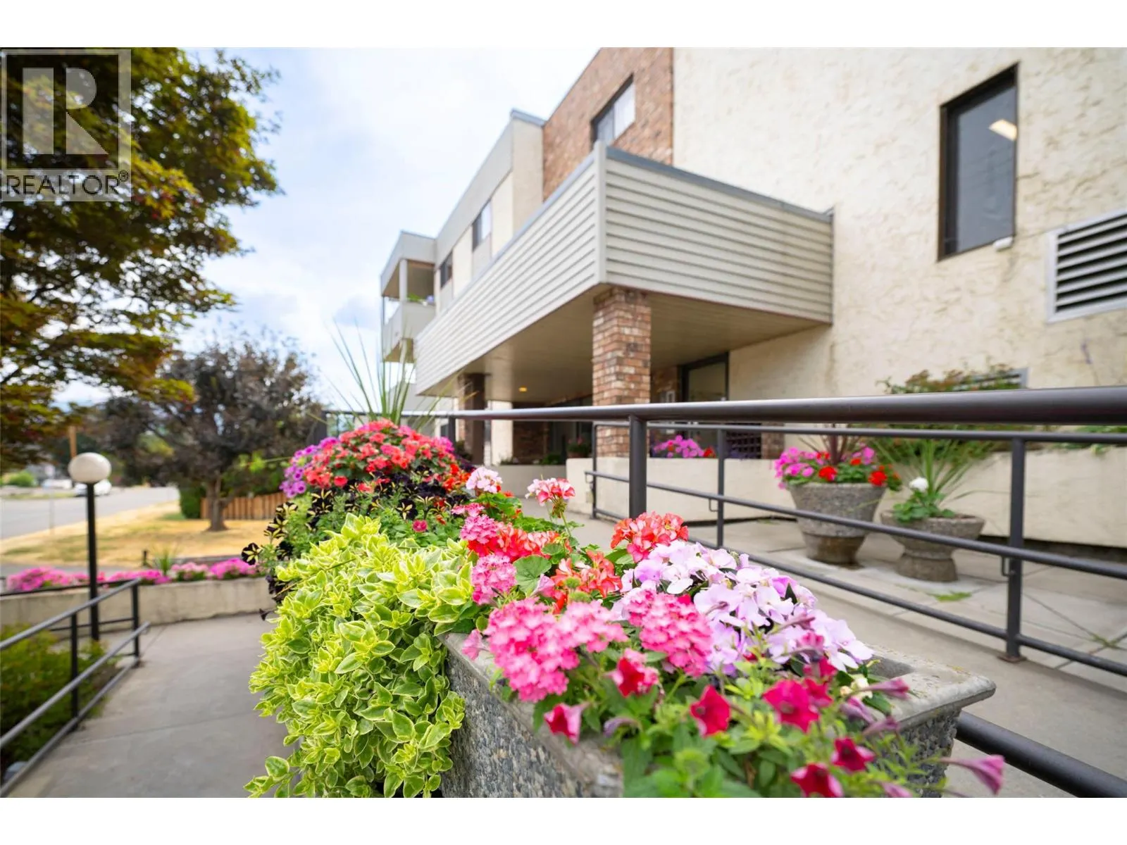 3608 27 Avenue Unit# 209