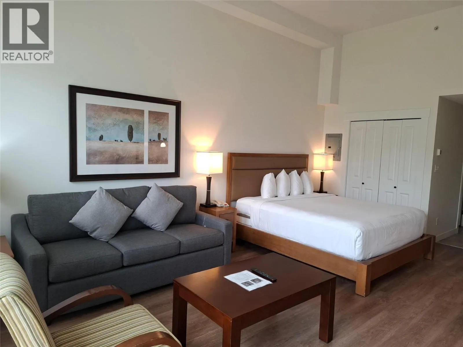 4200 Lakeshore Drive Unit# 338