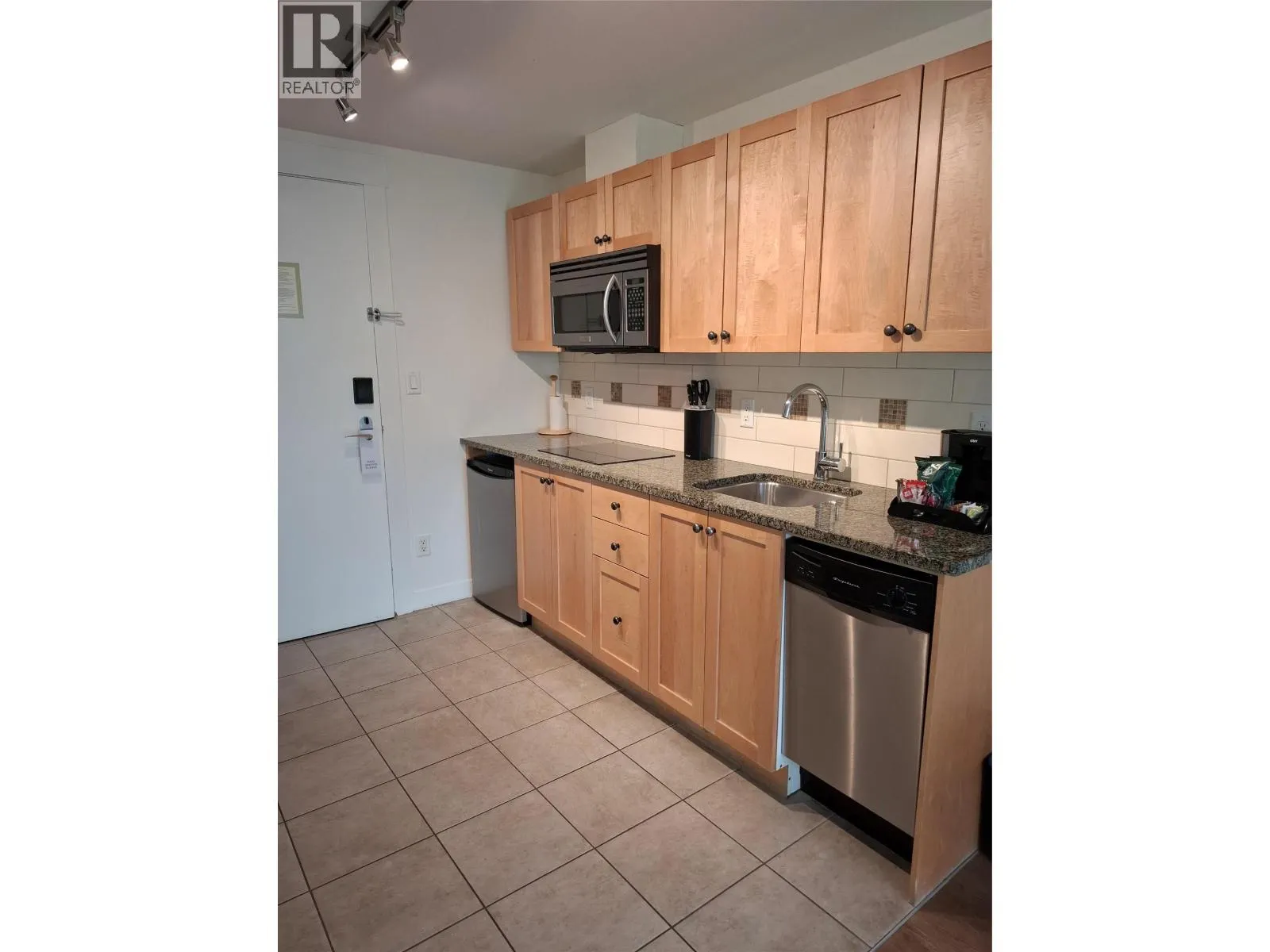 4200 Lakeshore Drive Unit# 338