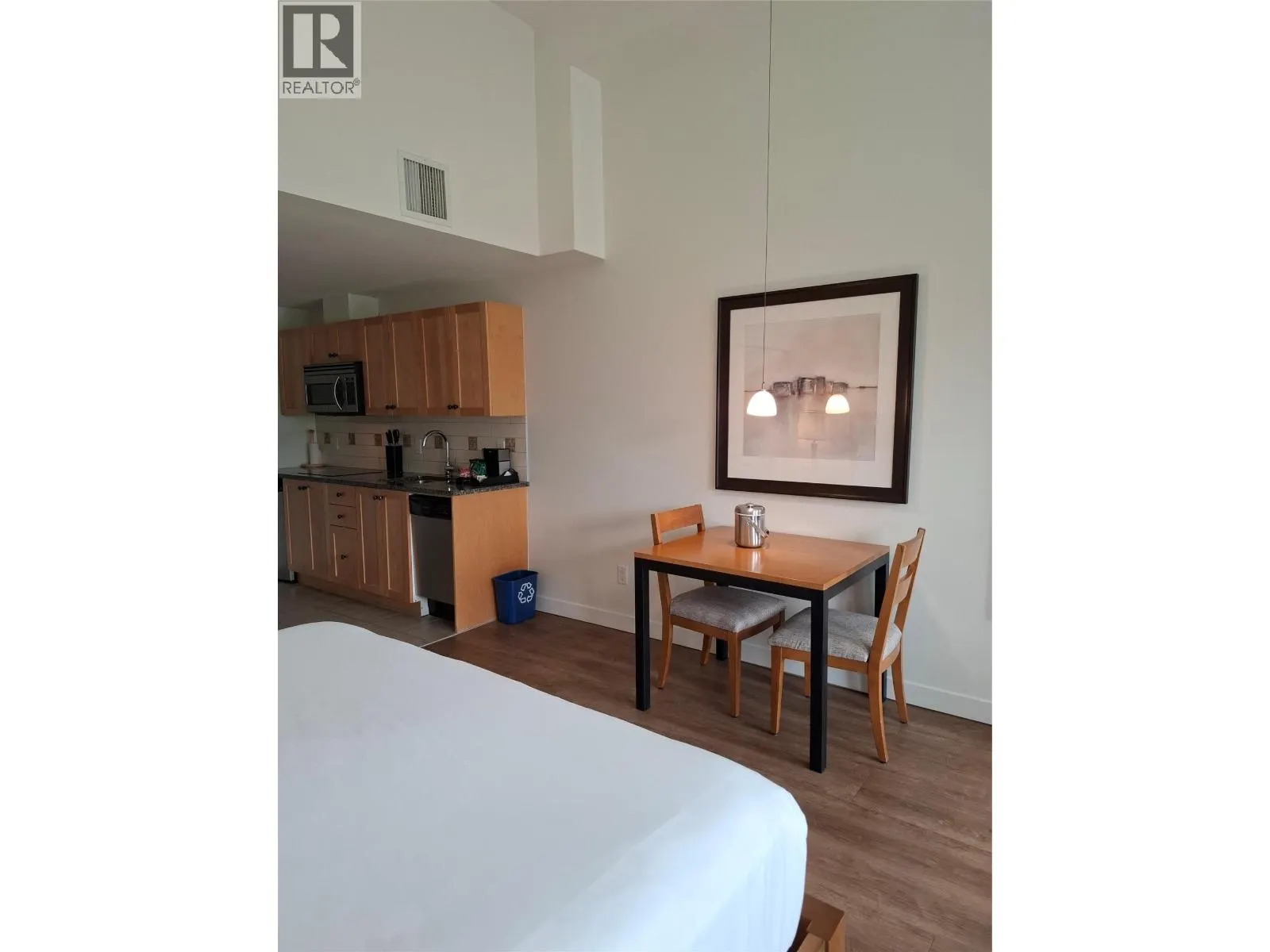 4200 Lakeshore Drive Unit# 338
