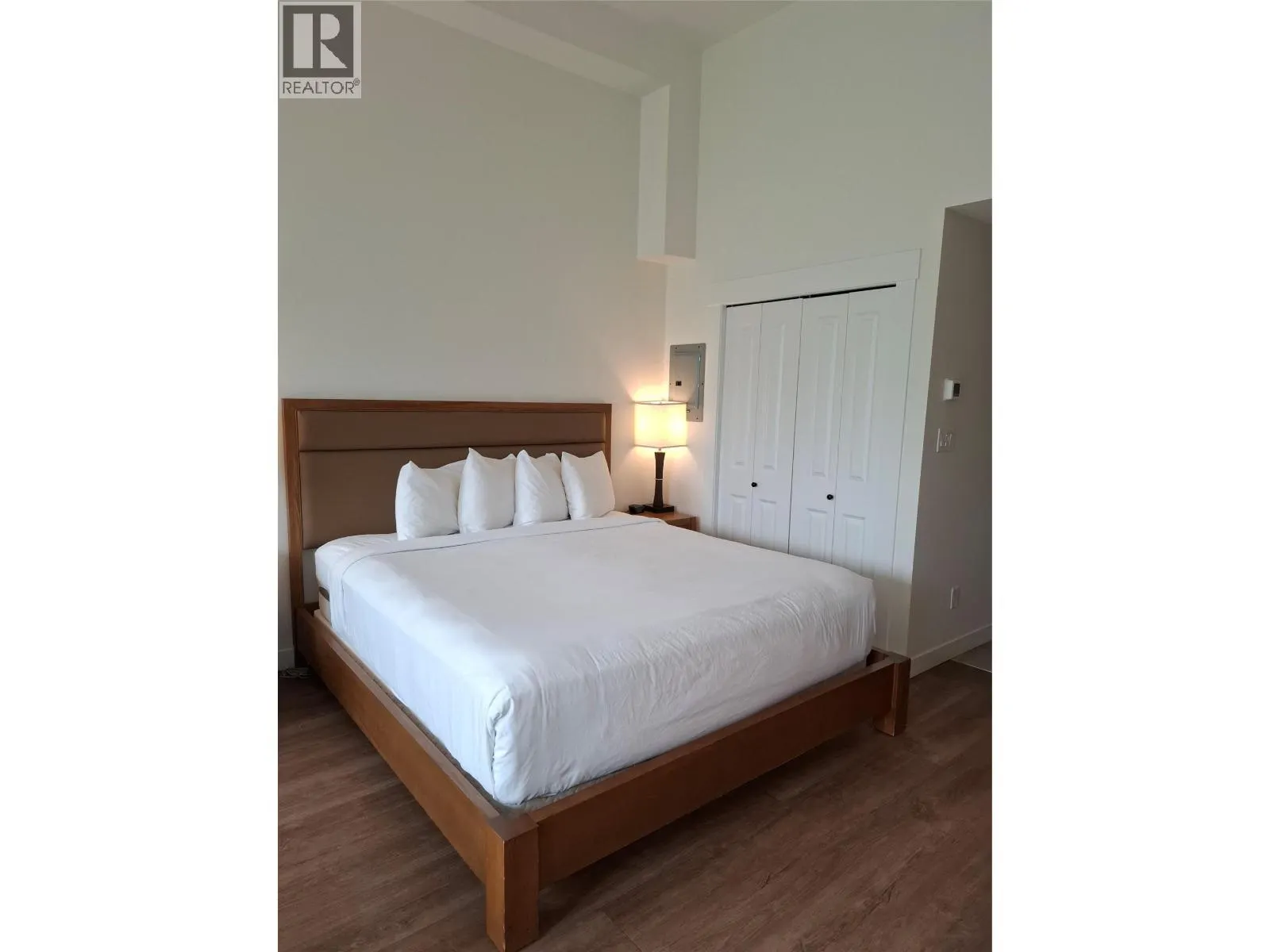 4200 Lakeshore Drive Unit# 338