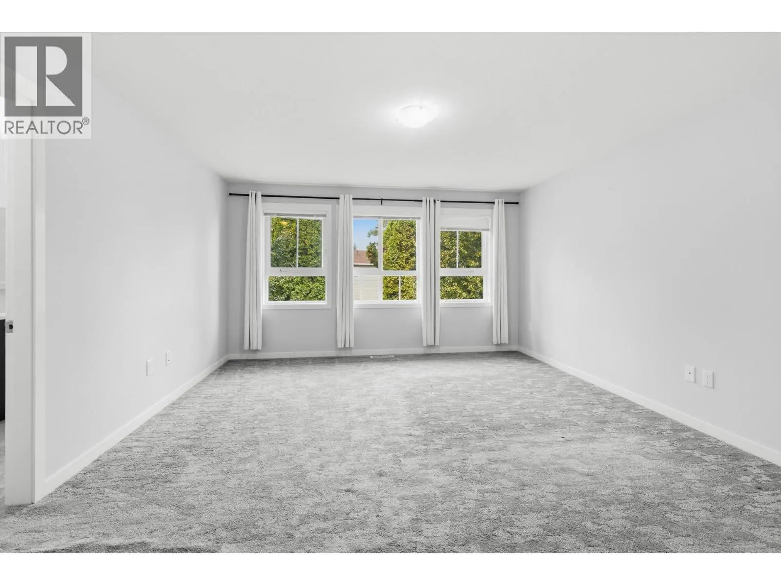 680 Old Meadows Road Unit# 74
