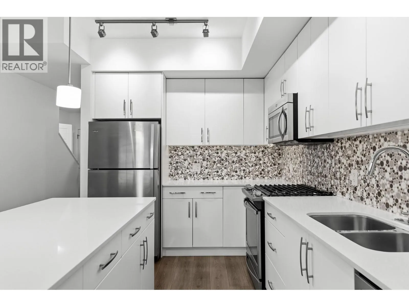 680 Old Meadows Road Unit# 74