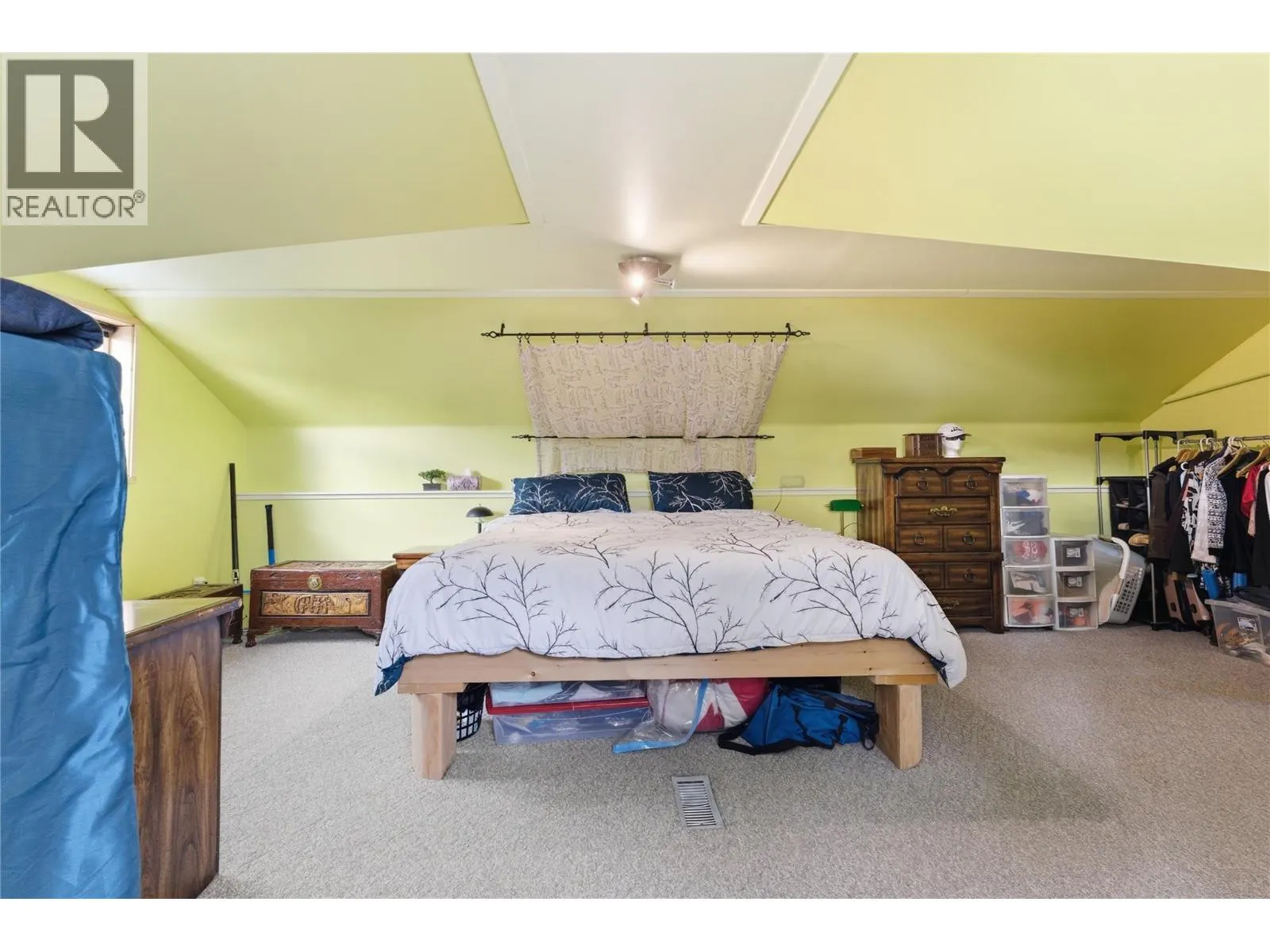 3690 Southview Road
