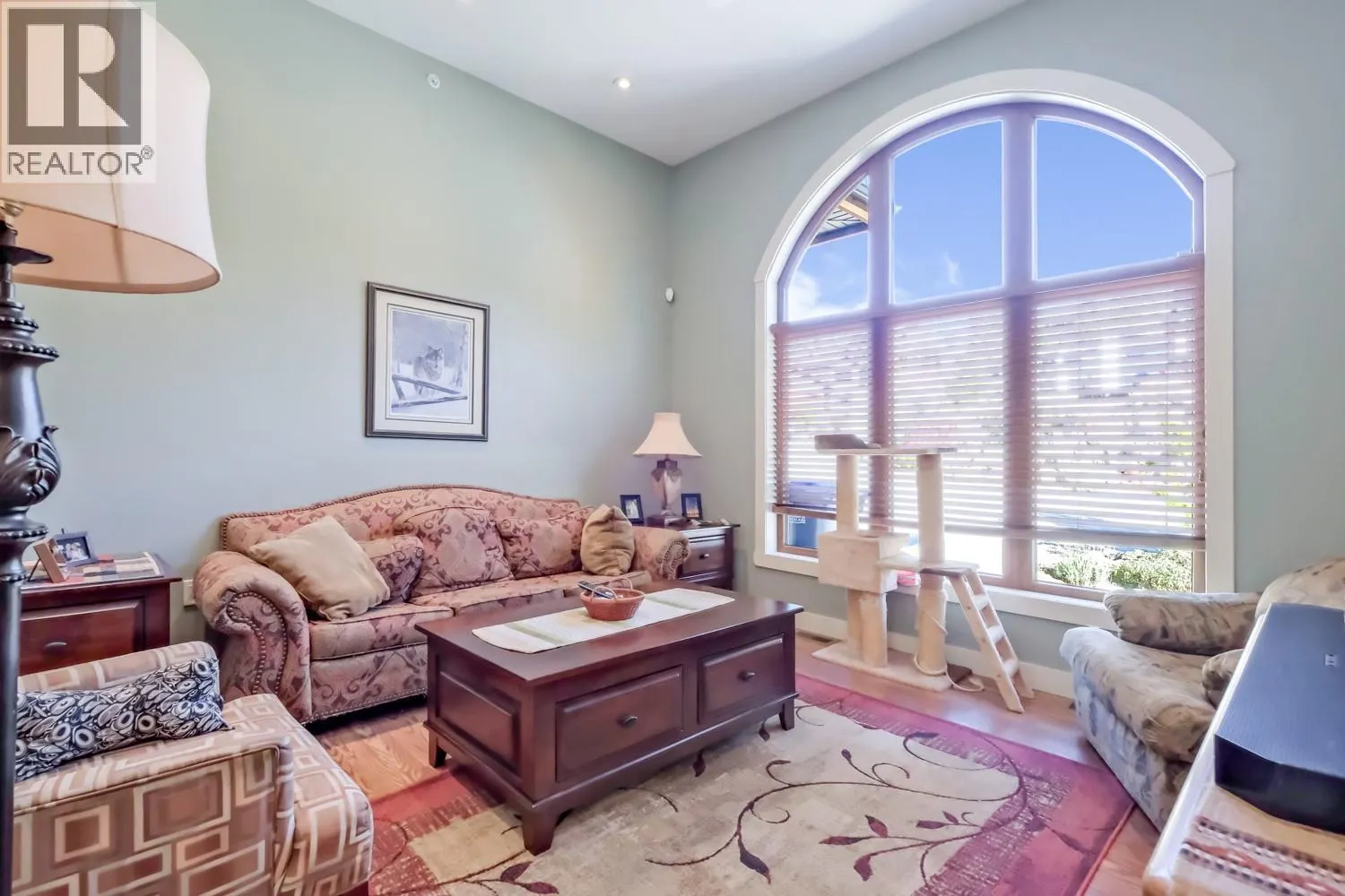 6709 VICTORIA Road S Unit# 6