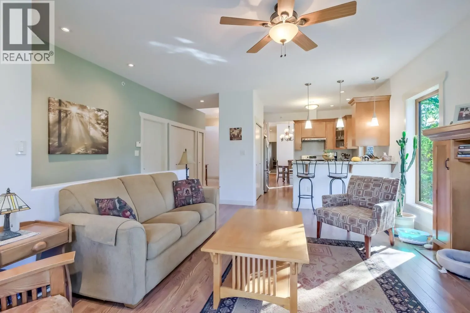 6709 VICTORIA Road S Unit# 6