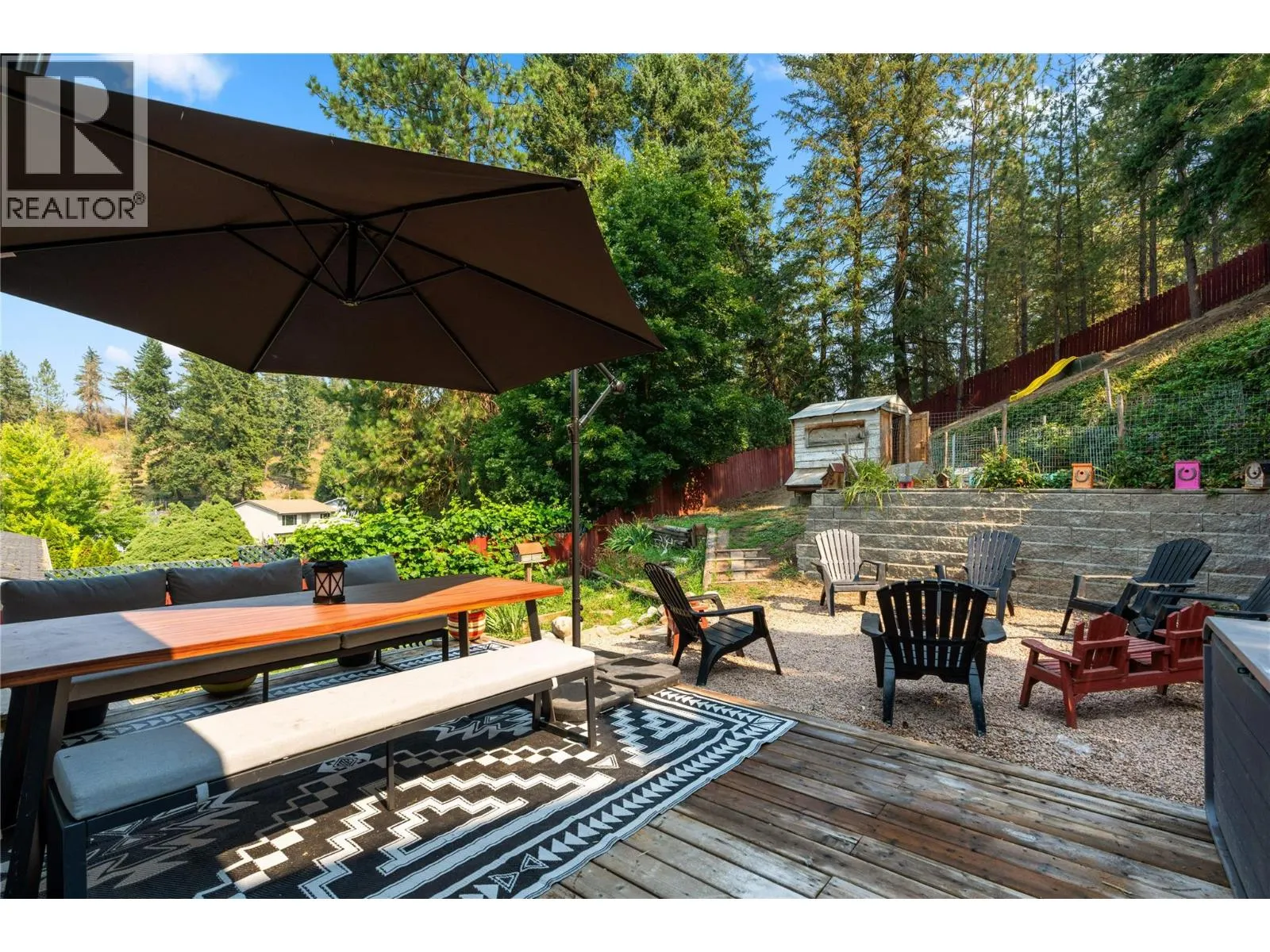 3925 Highland Park Crescent