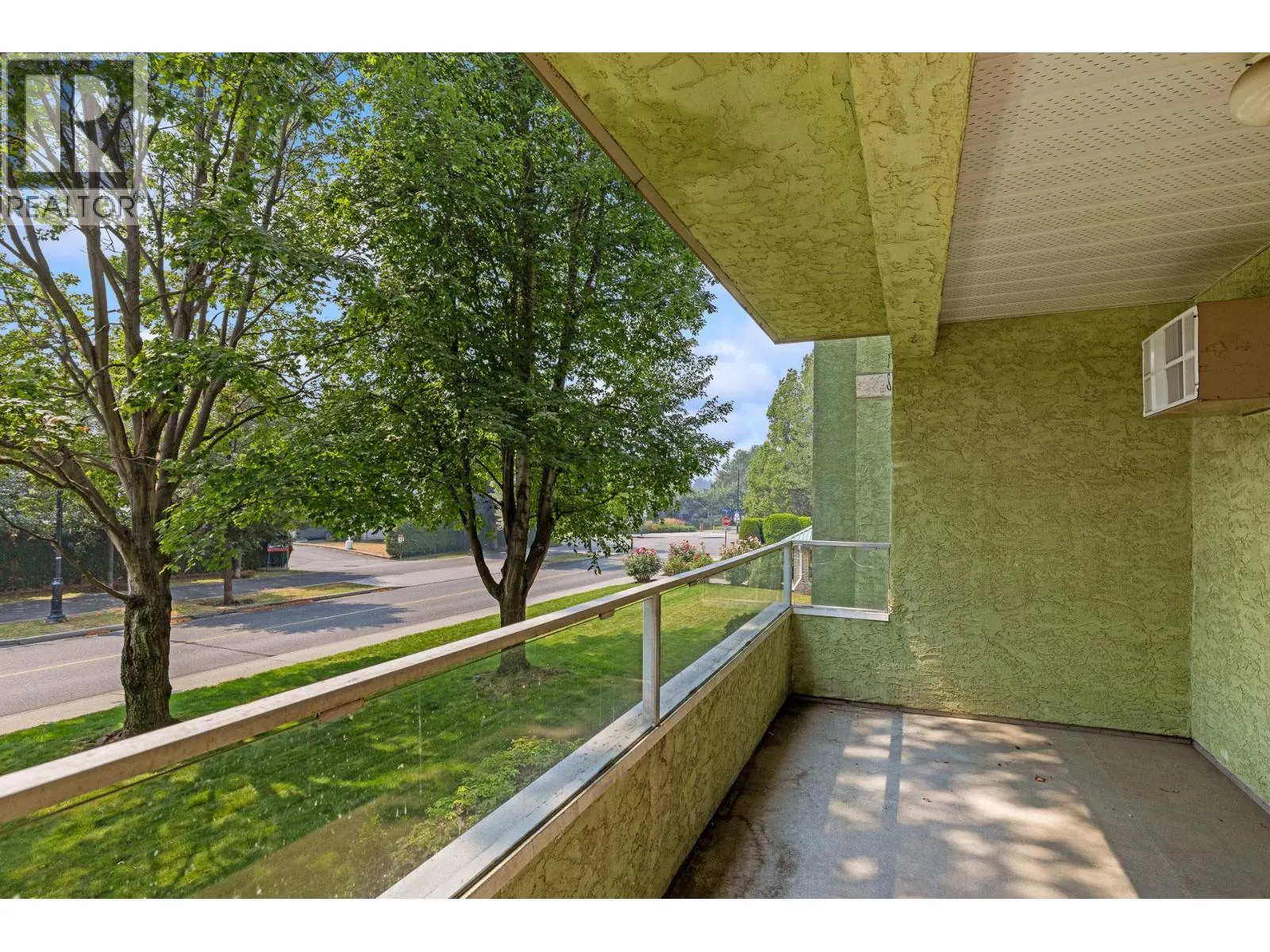 780 Houghton Road Unit# 204