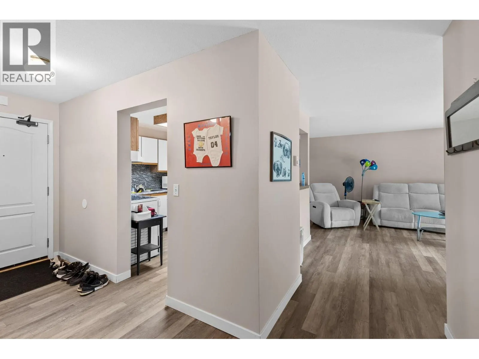 780 Houghton Road Unit# 204
