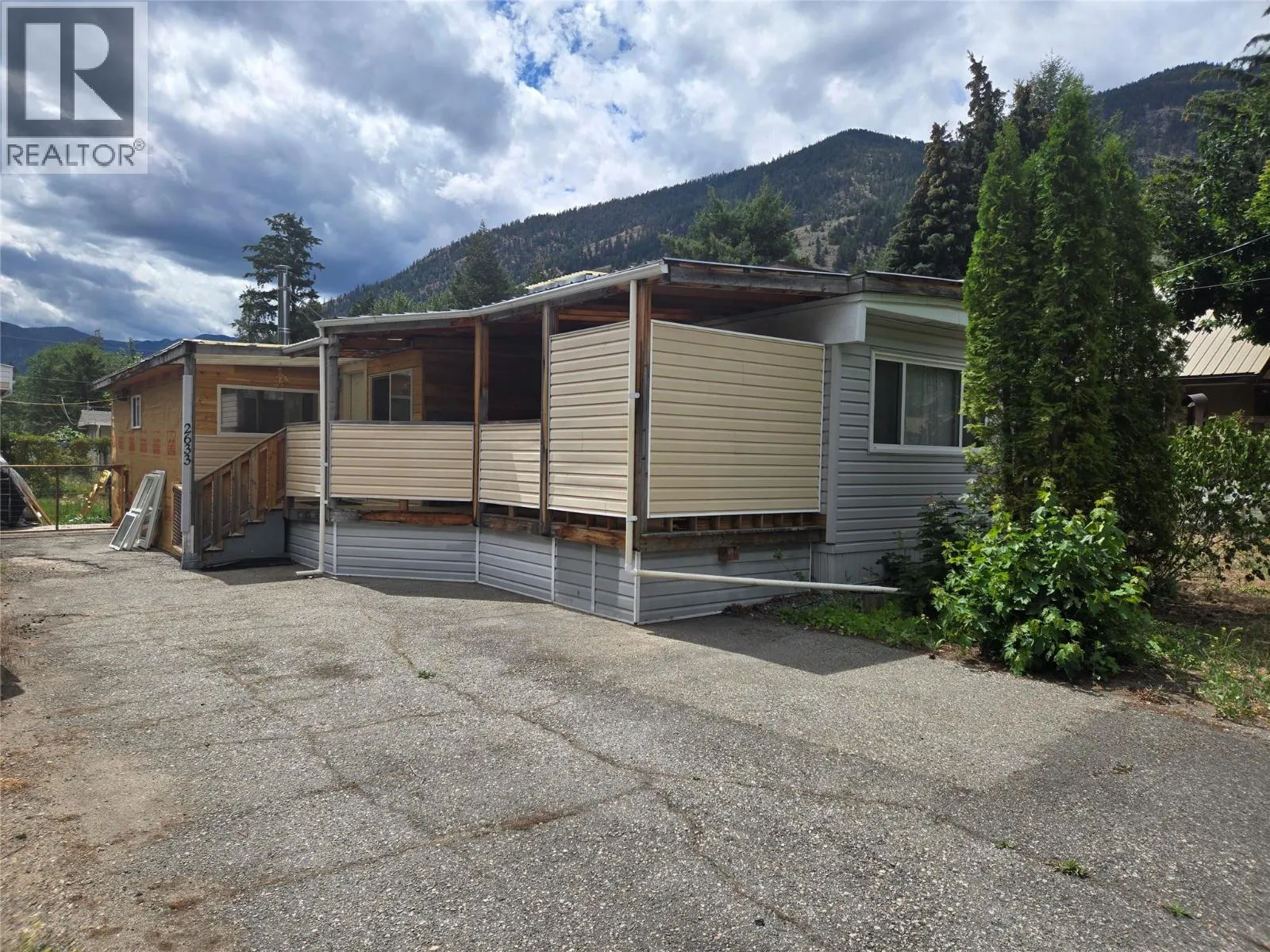 2633 5th Street