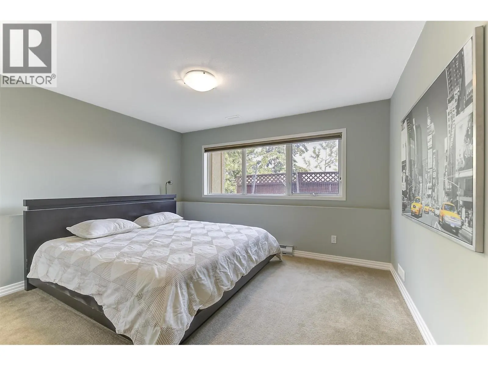 2296 Lillooet Crescent