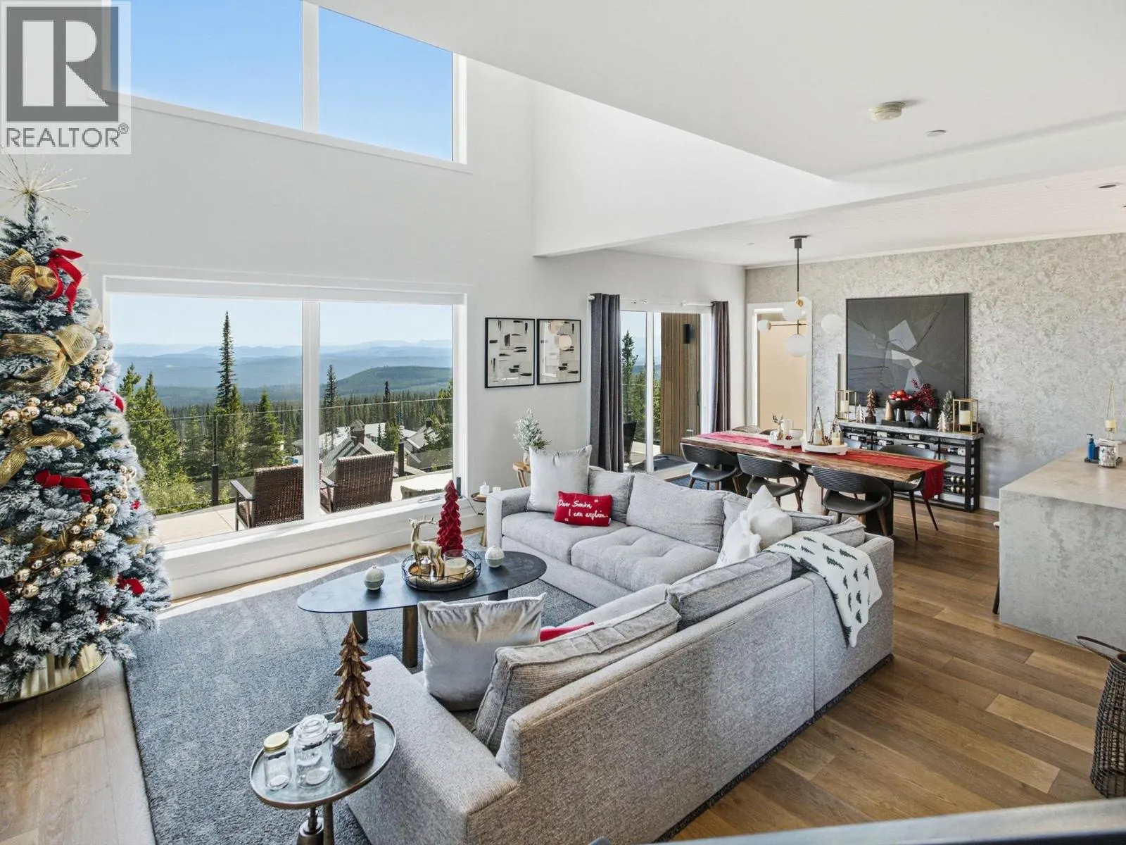 212 Feathertop Way