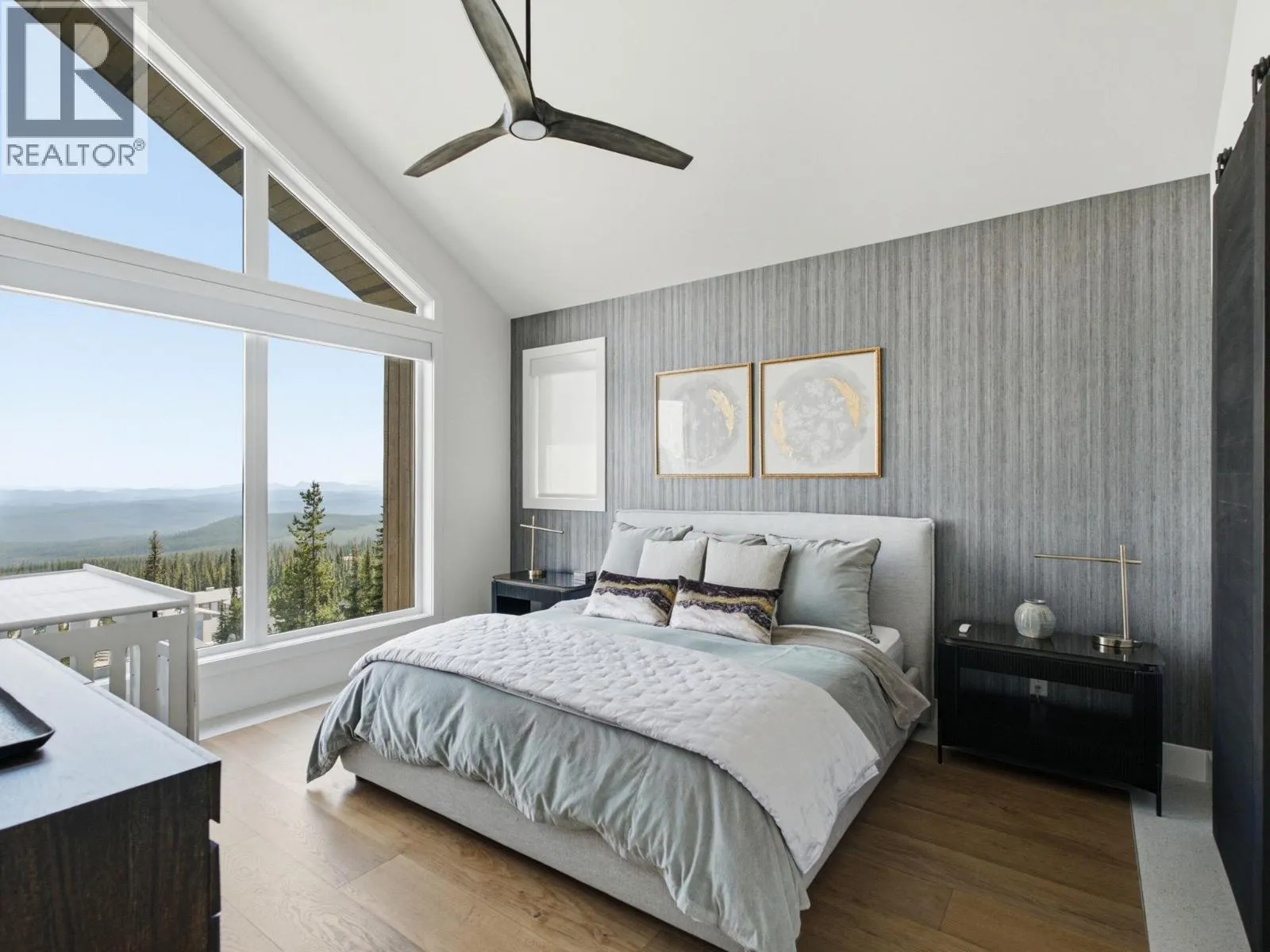 212 Feathertop Way